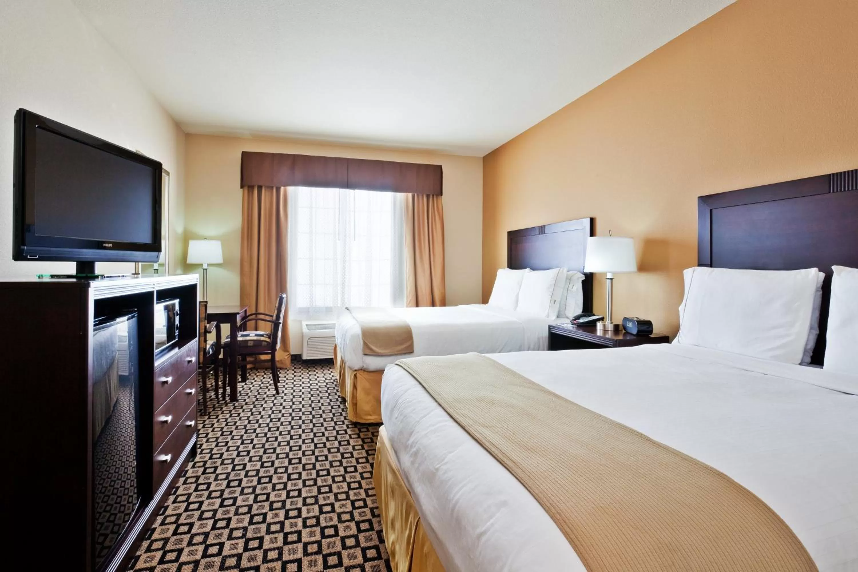 Standard Queen Room with Two Queen Beds in Holiday Inn Express & Suites Clovis, an IHG Hotel