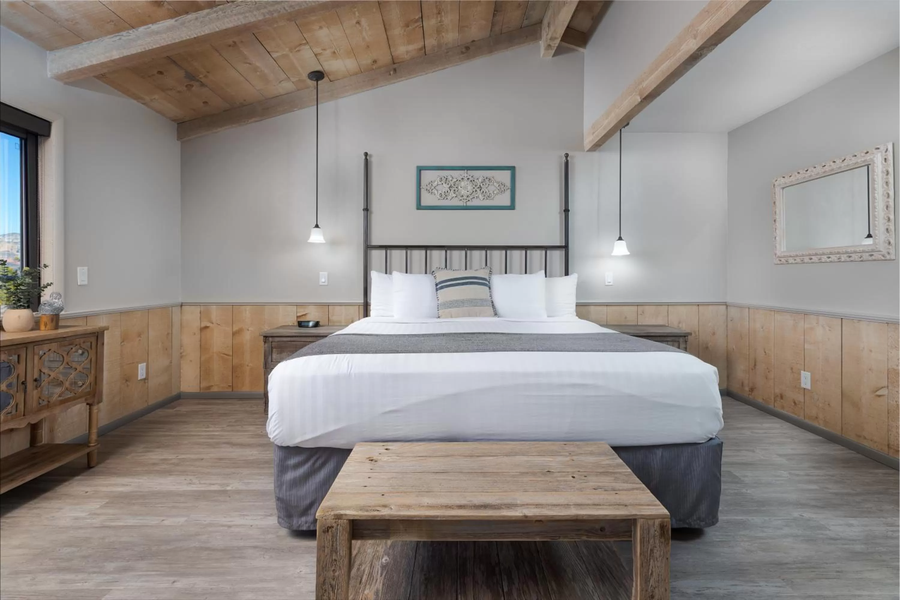 King Studio in Sky Ranch Lodge