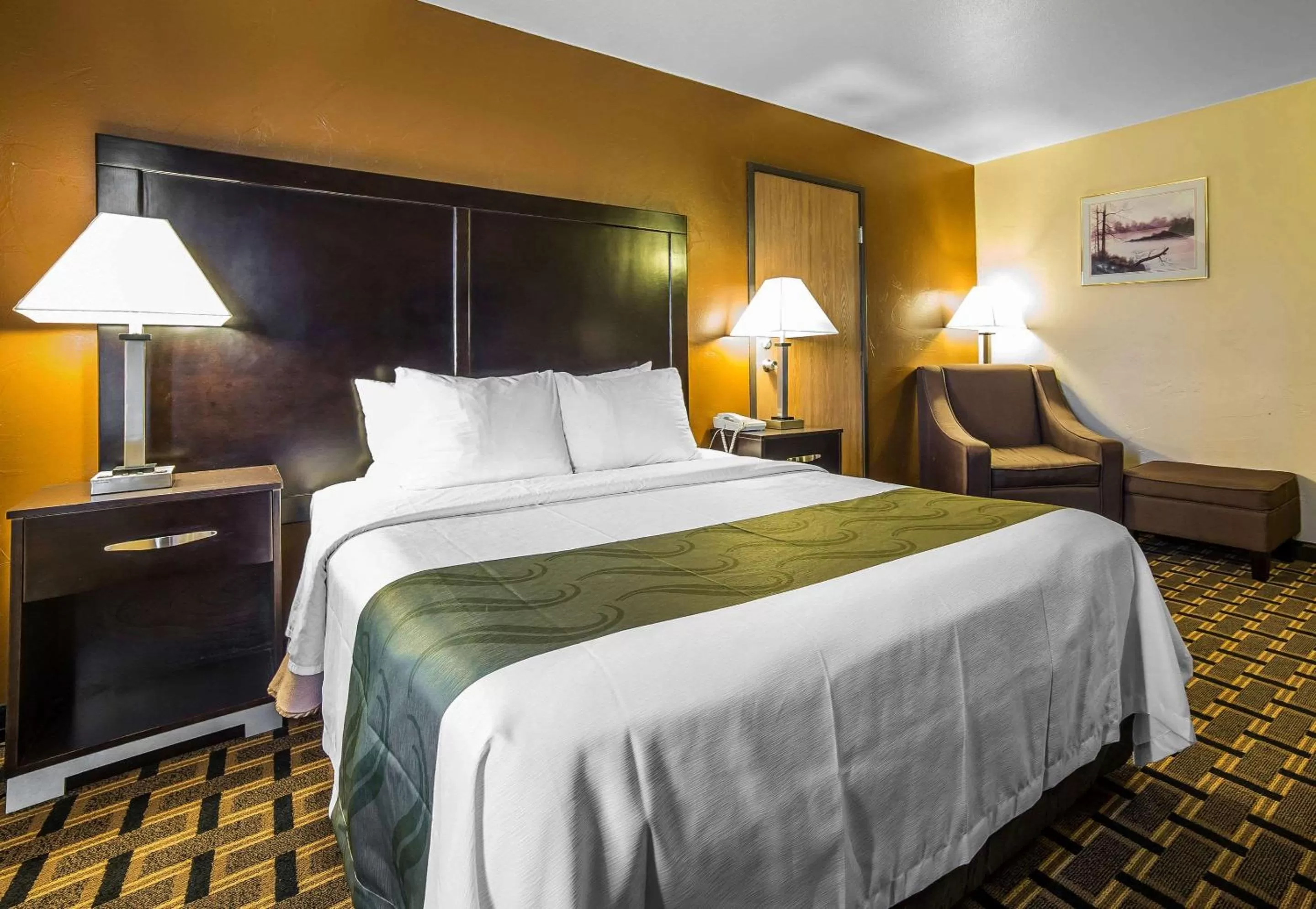 Standard Queen Room - Non Smoking in Quality Inn Zion Park Area