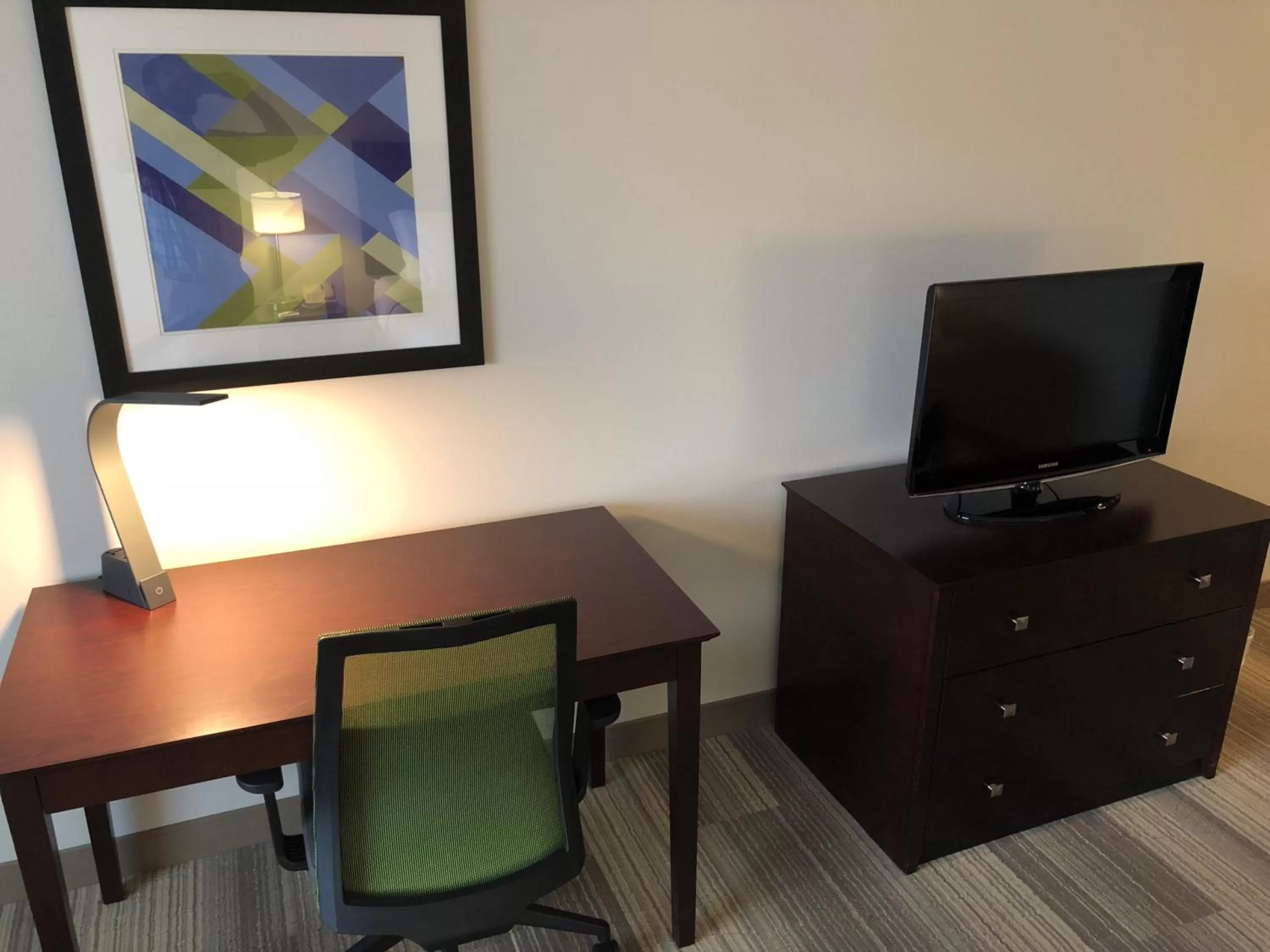 King Room - Mobility Access/Hearing Accessible in Holiday Inn Express Dayton by IHG