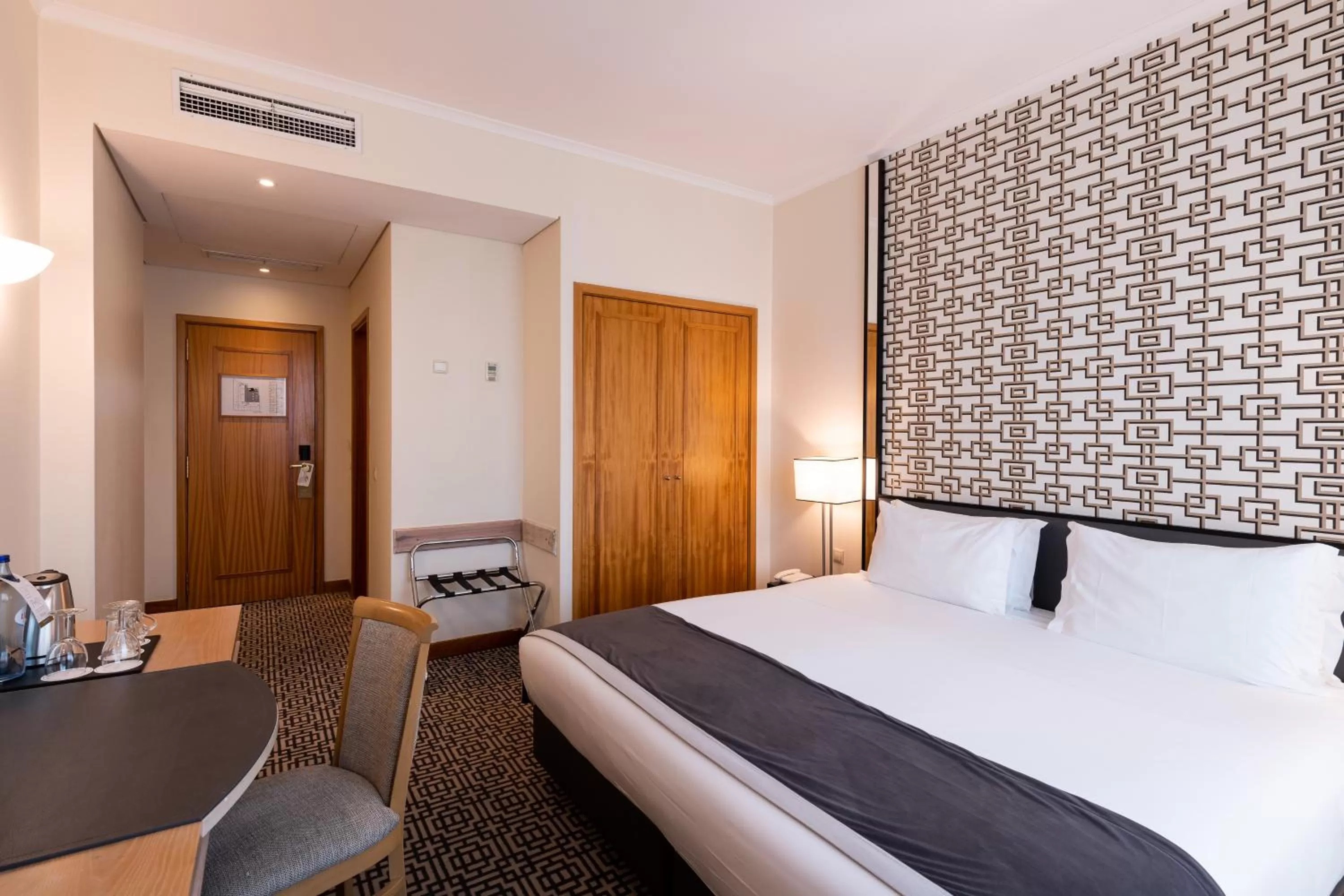 Double or Twin Room in Hotel Mundial