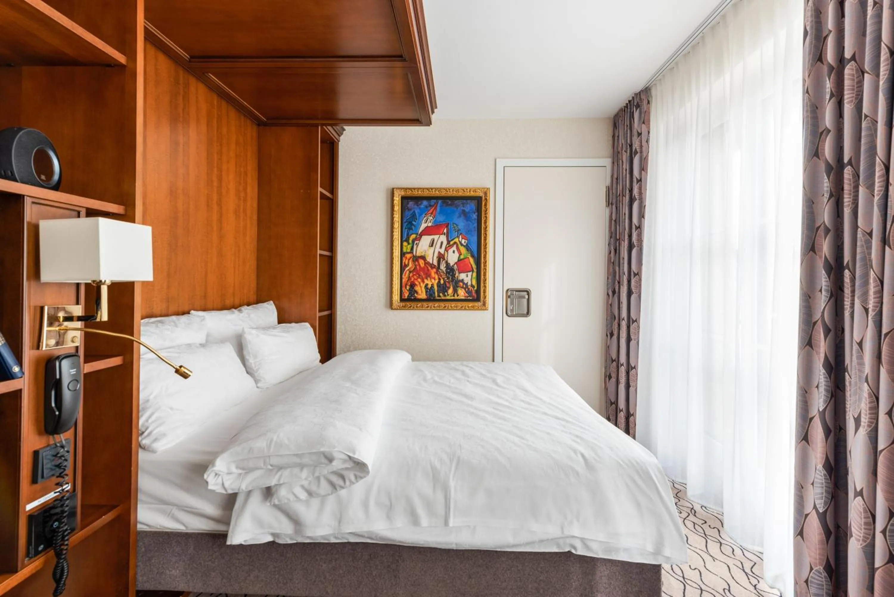 Comfort Double Room in AdvaStay by KING's