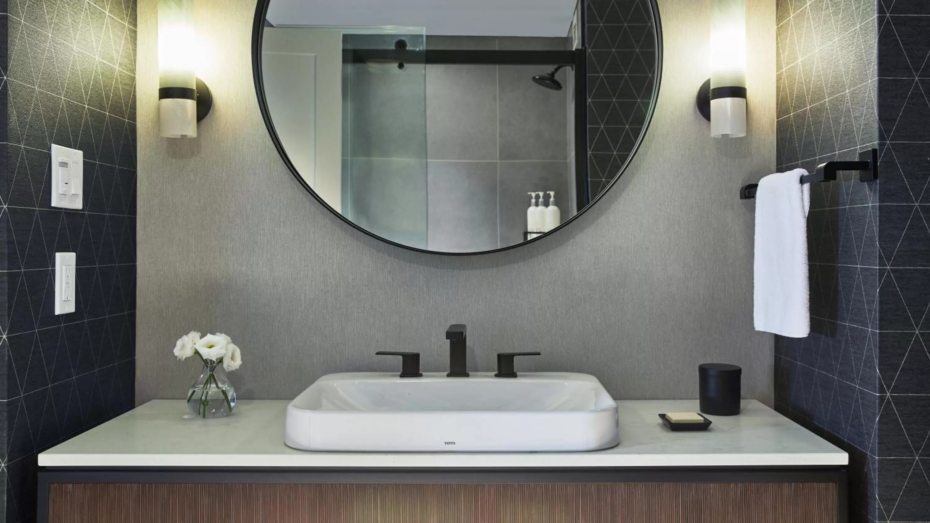 Essential King Room with View in Kimpton Marlowe by IHG