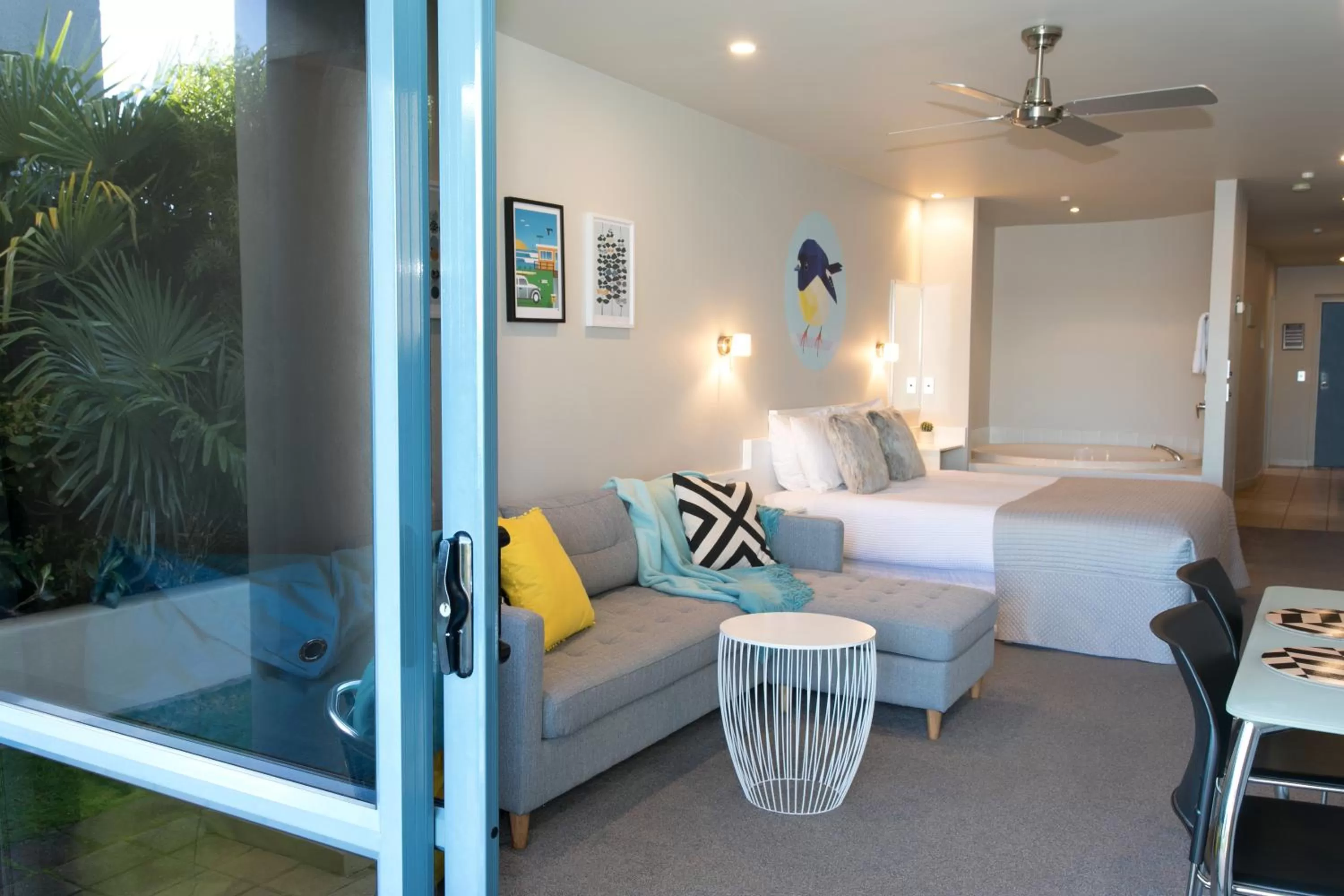 Lake View Family Spa  in Boulevard Waters