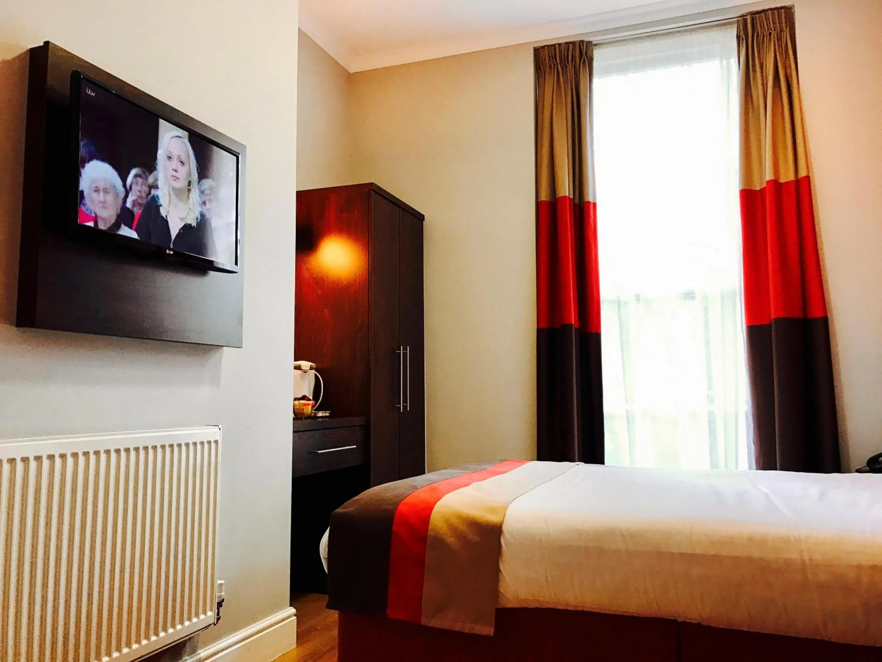 Deluxe Double Room in Royal Cambridge Hotel