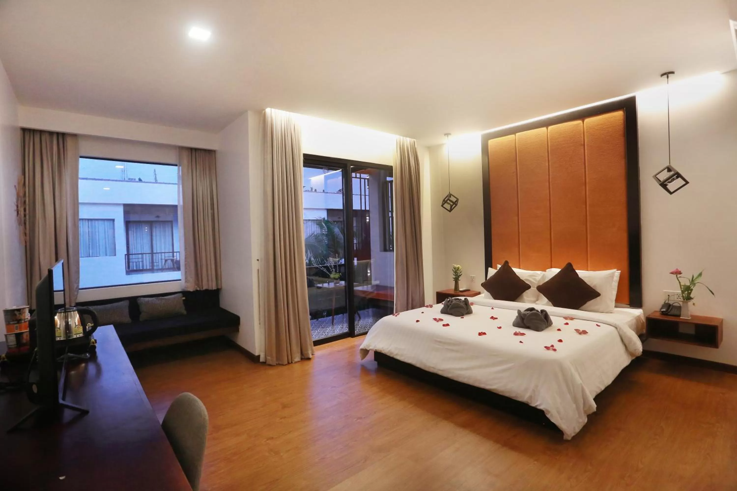 Studio Double With Balcony Pool View @ Free Pickup in Central Corner d'Angkor