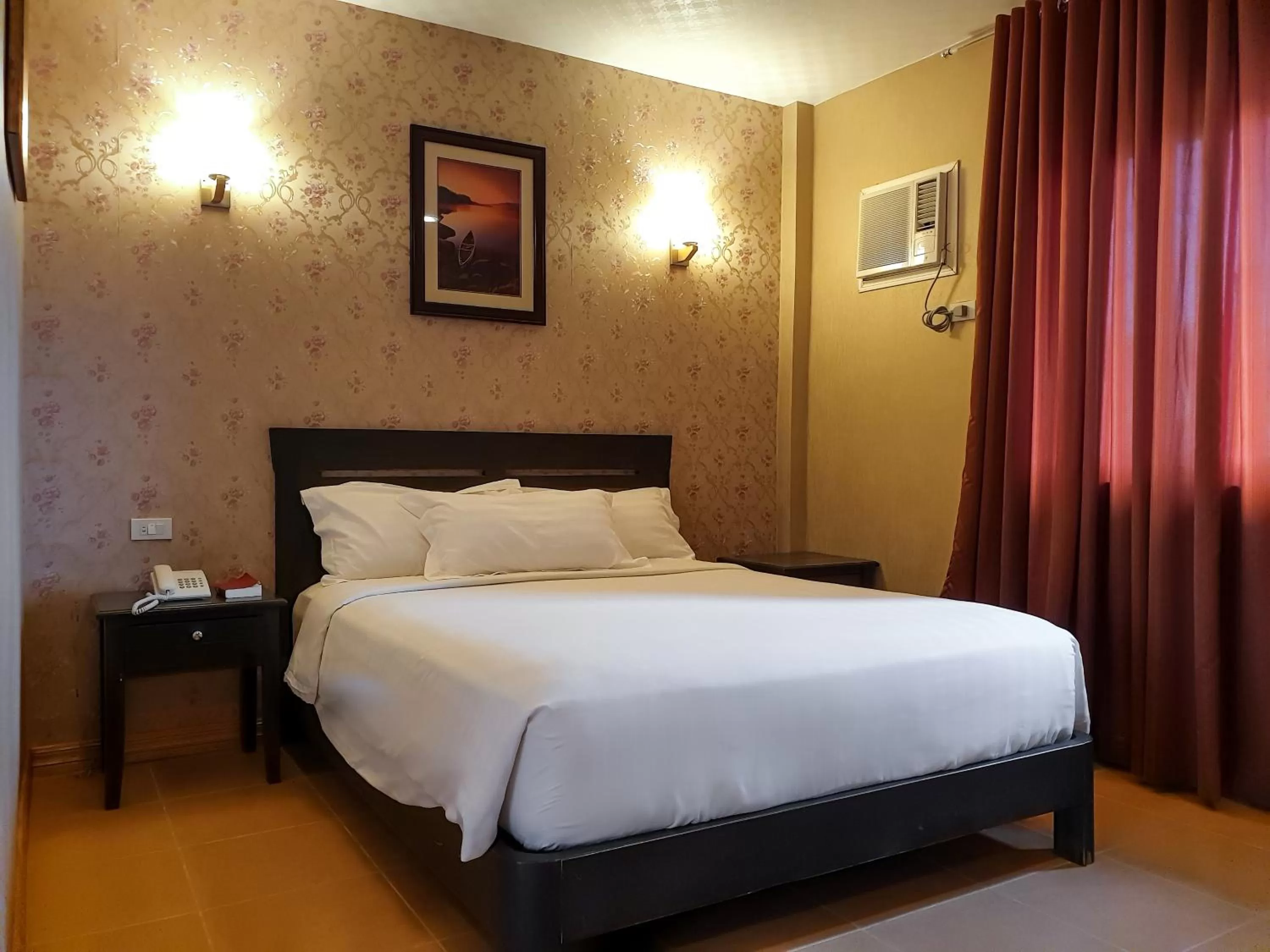 Standard Queen Room in Hanan Hotel Tagaytay - Formerly Tagaytay Wingate Manor