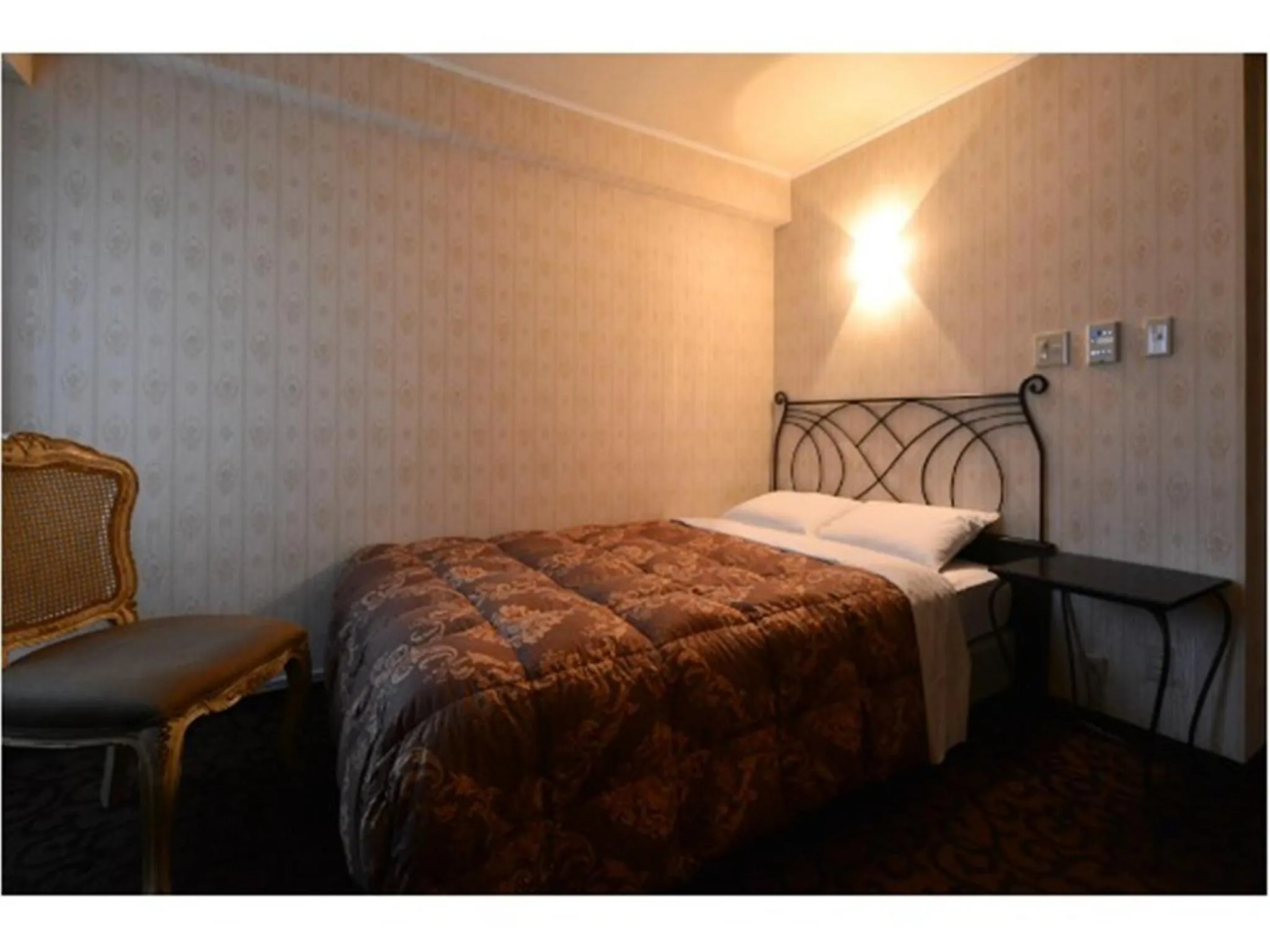 Standard Double Room - single occupancy - Non-Smoking in Sakura Fleur Aoyama