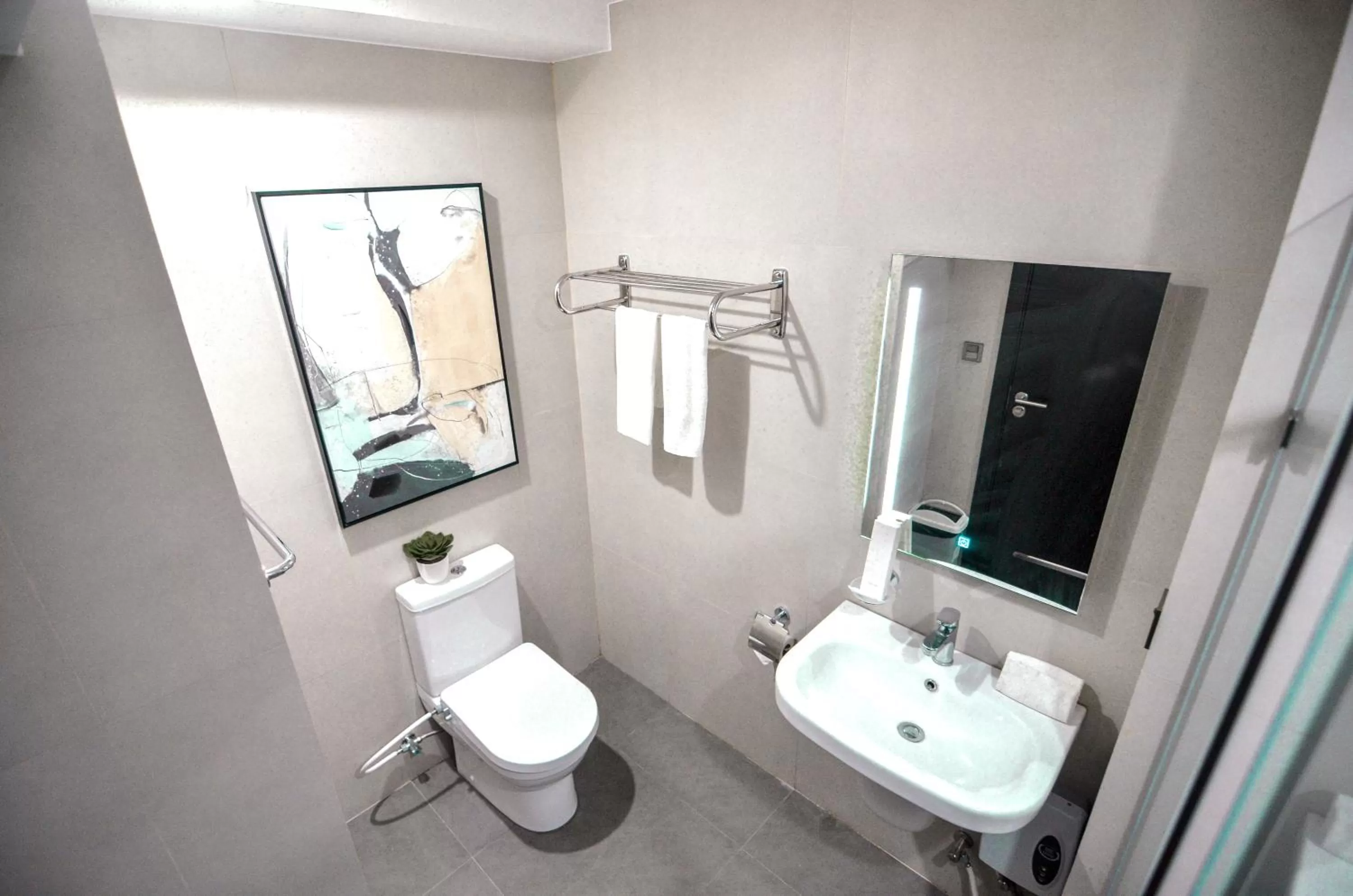 One-Bedroom Suite in AEON SUITES Staycation