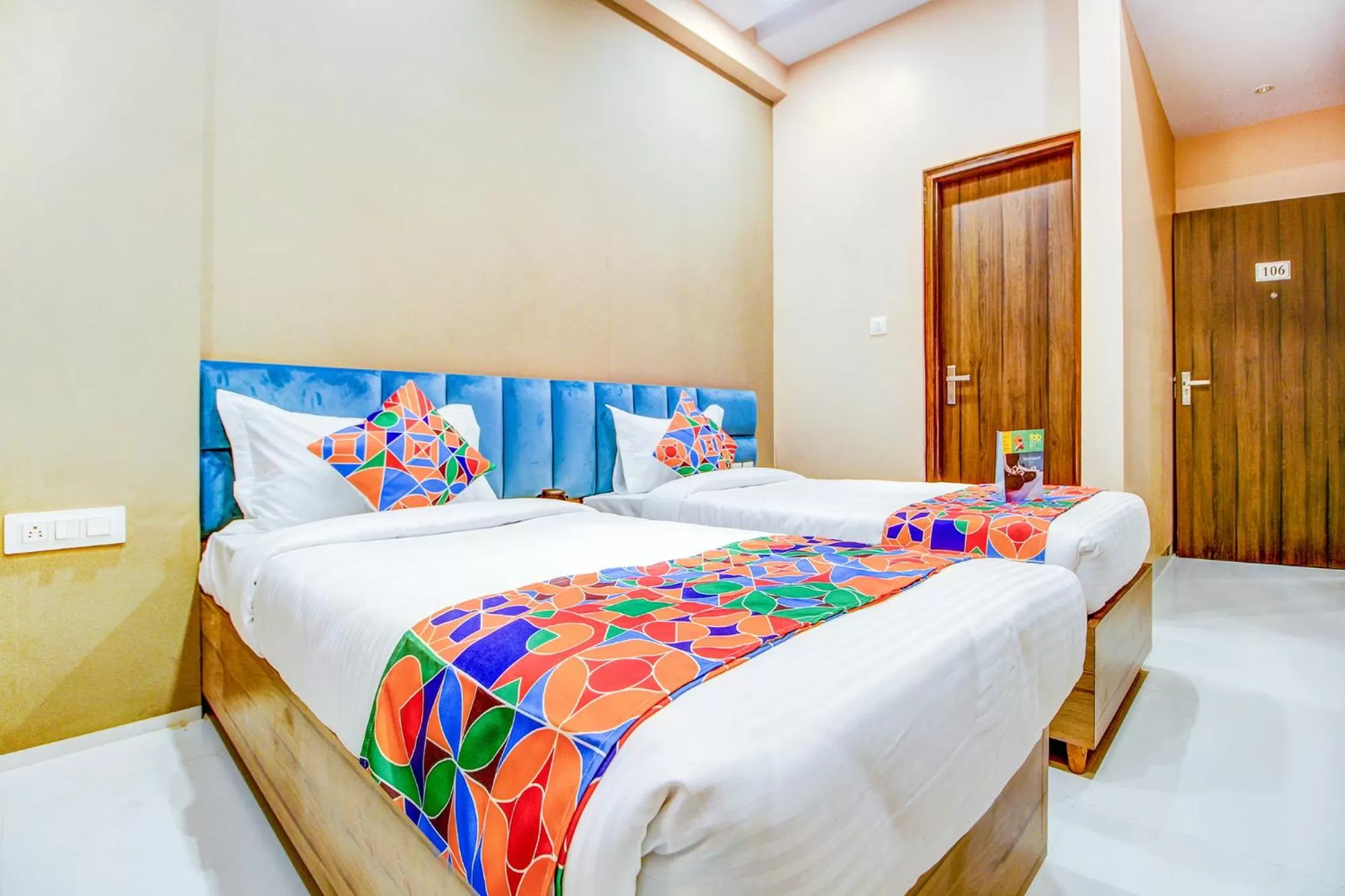Deluxe Room - single occupancy in FabHotel 7th Crossing Malviya Nagar
