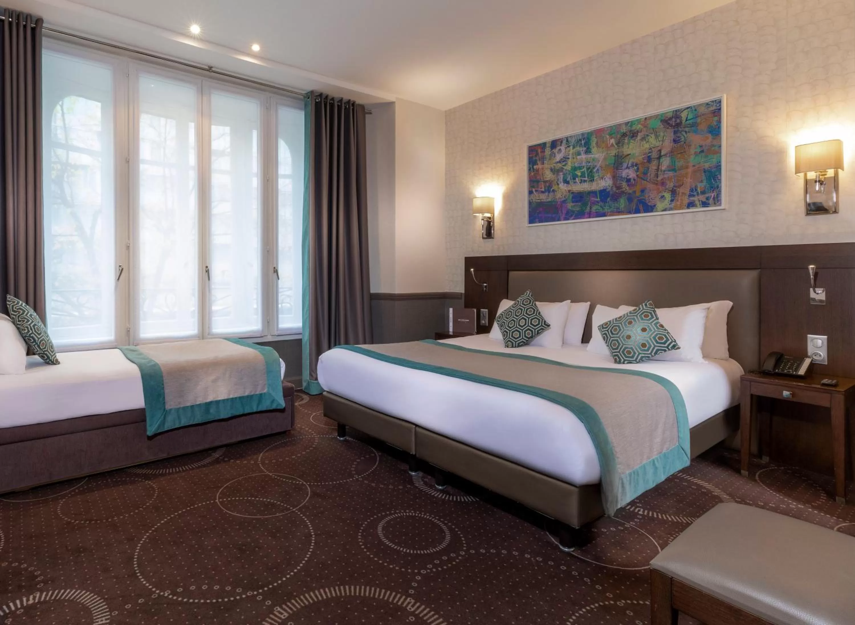 Twin Room in Elysées Ceramic