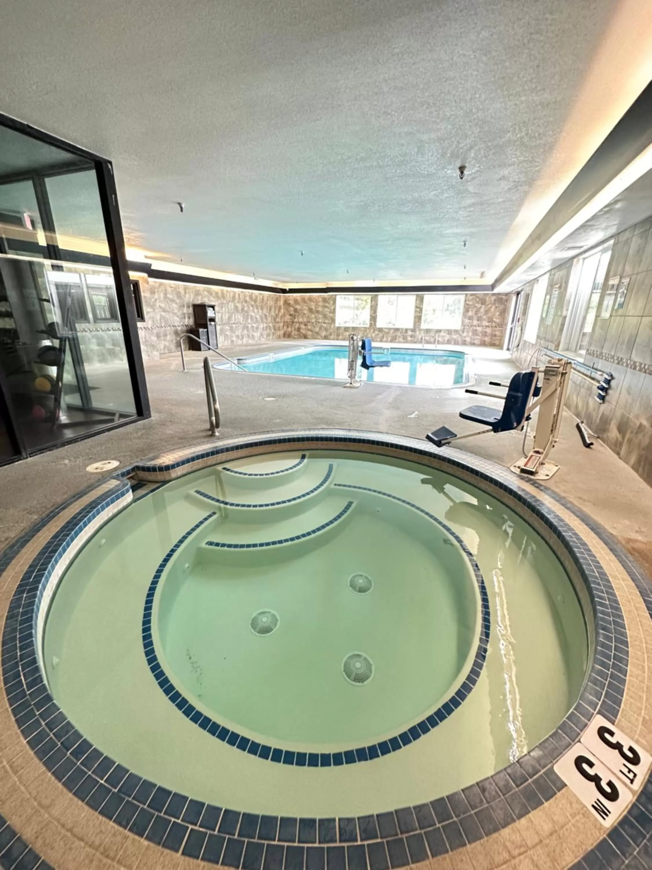 Comfort Suites Near Vancouver Mall