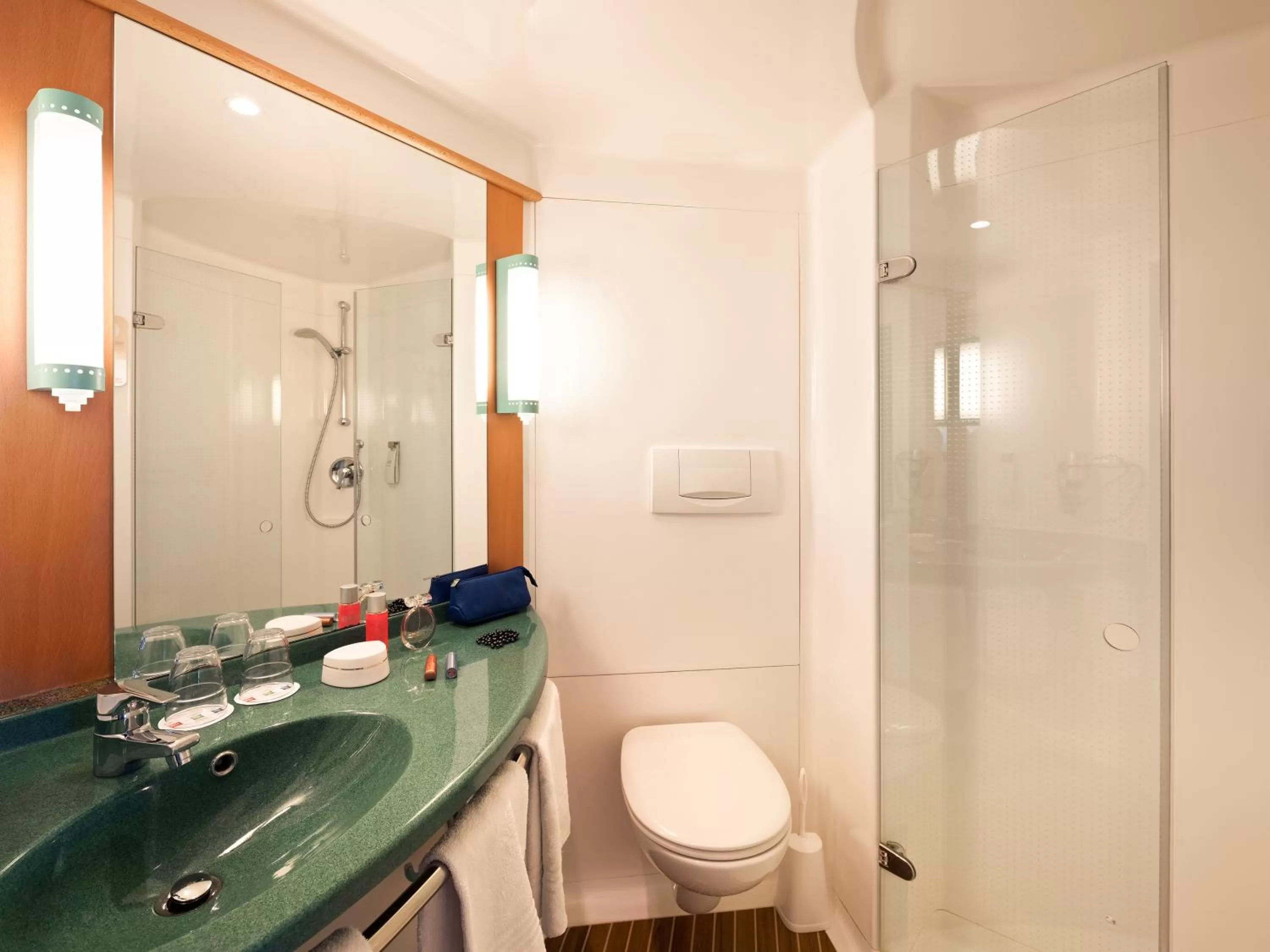 Double Room in ibis Hamburg Alsterring