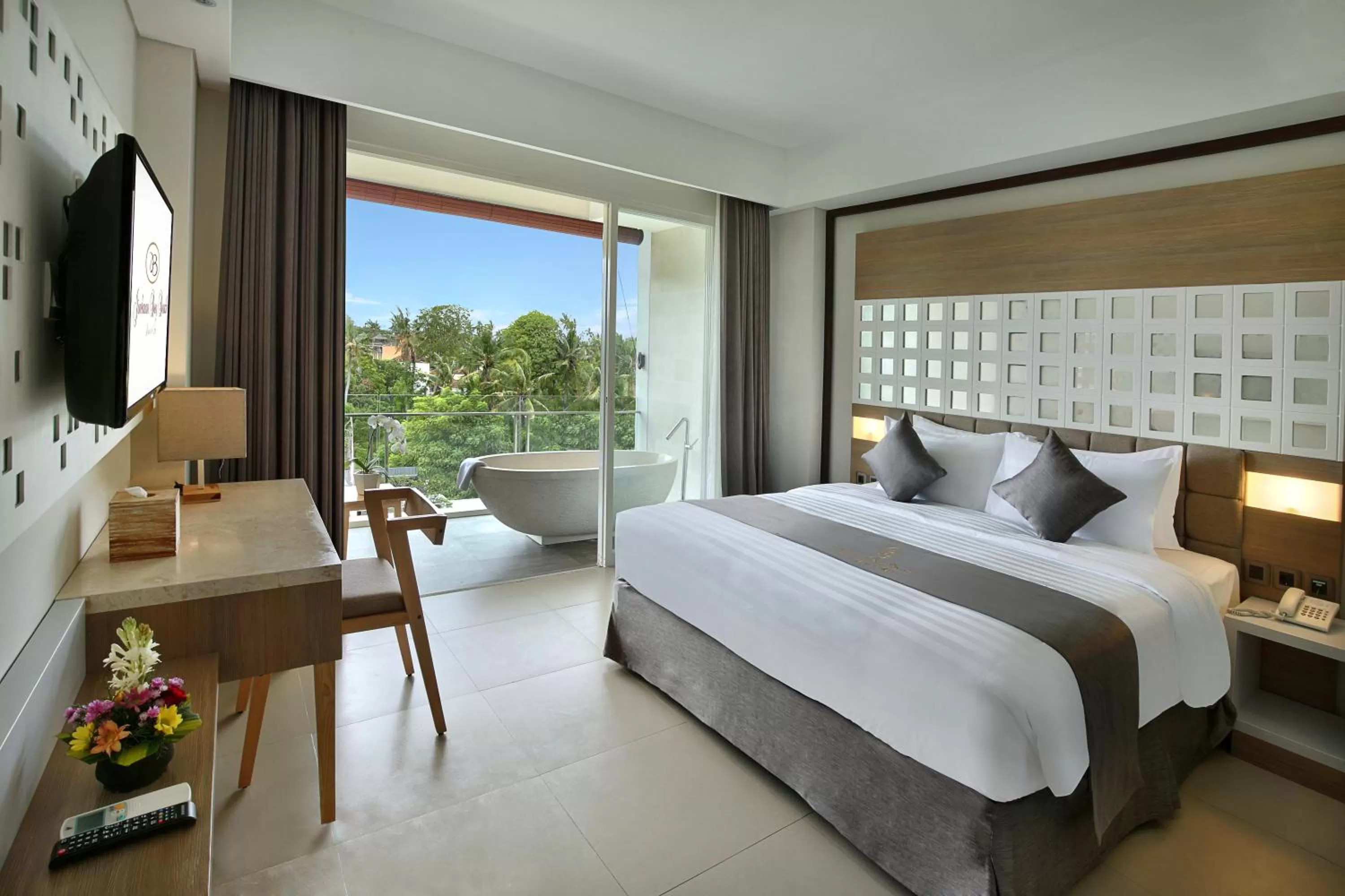 Puspanjali Deluxe Double or Twin Room with Pool View in Jimbaran Bay Beach Resort and Spa by Prabhu