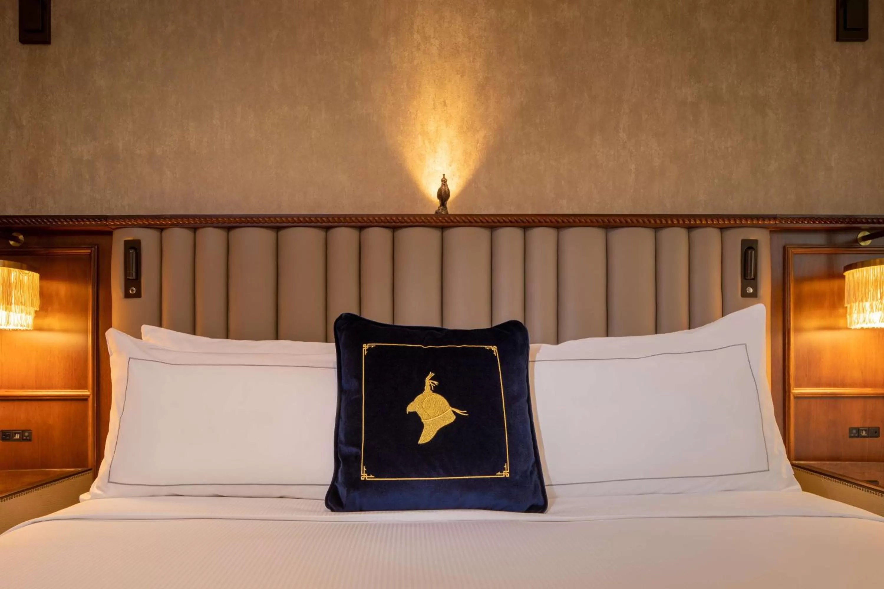 King Room with View in The Peregrine Omaha Downtown Curio Collection By Hilton