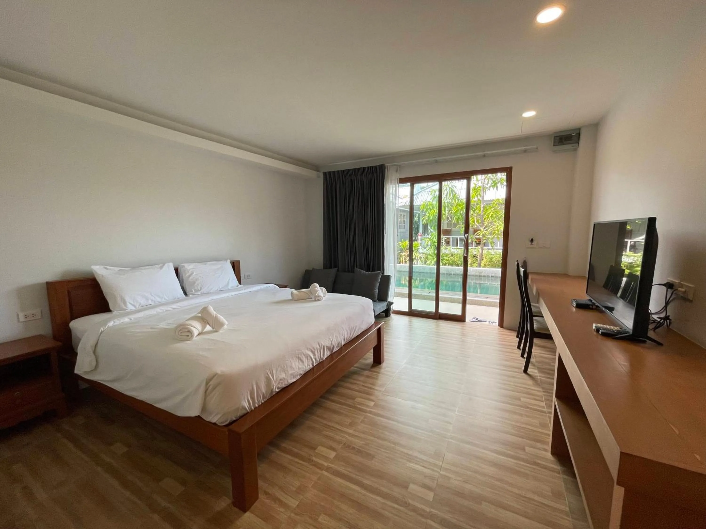 Double Room with Pool View in Utopia Resort