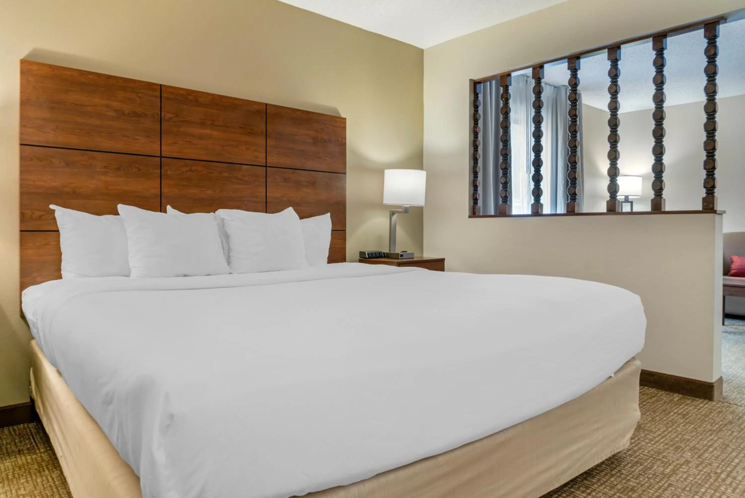 King Suite - Non-Smoking in Comfort Inn