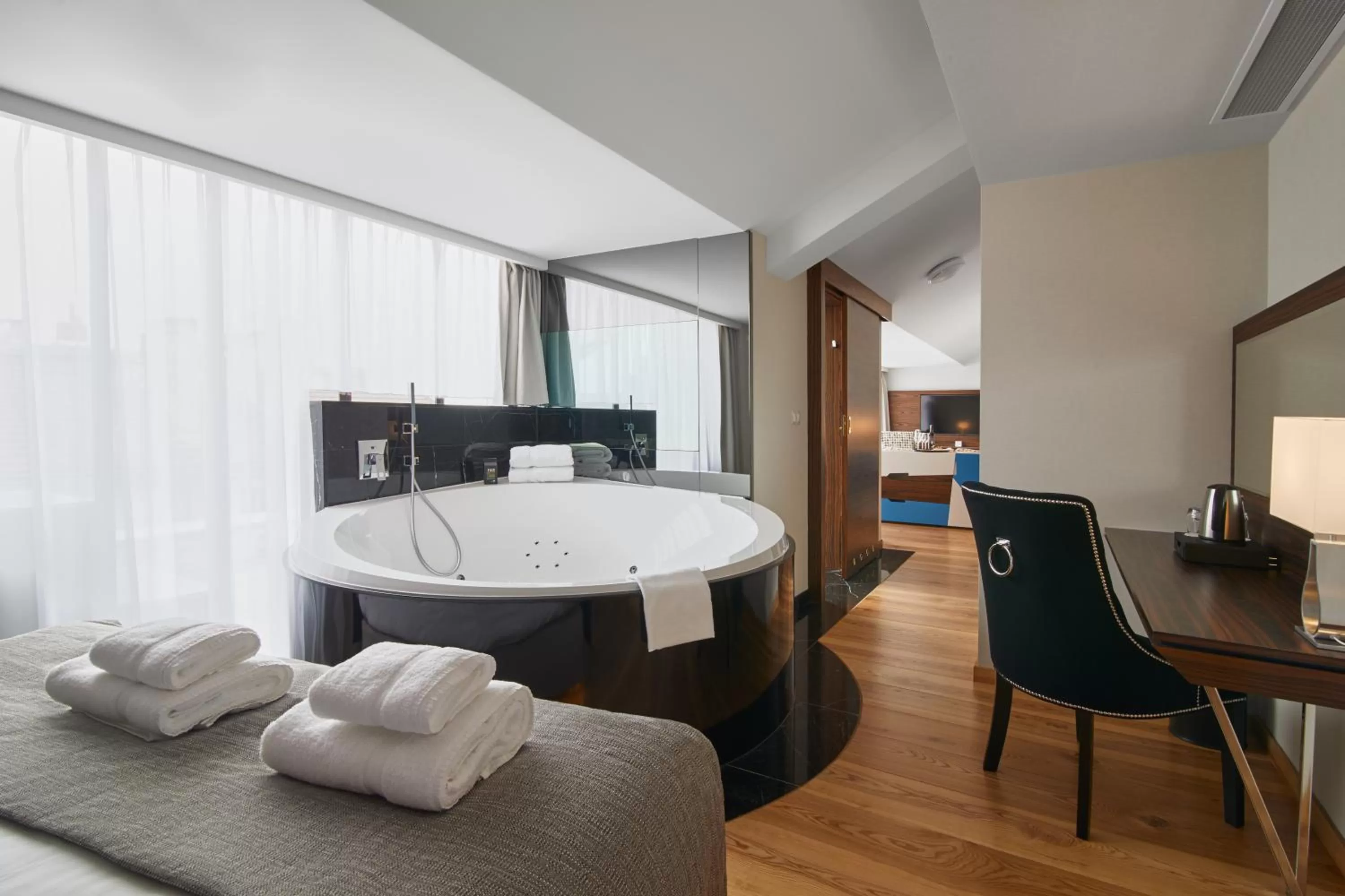 Horizon Terrace Suite in INX Design Hotel