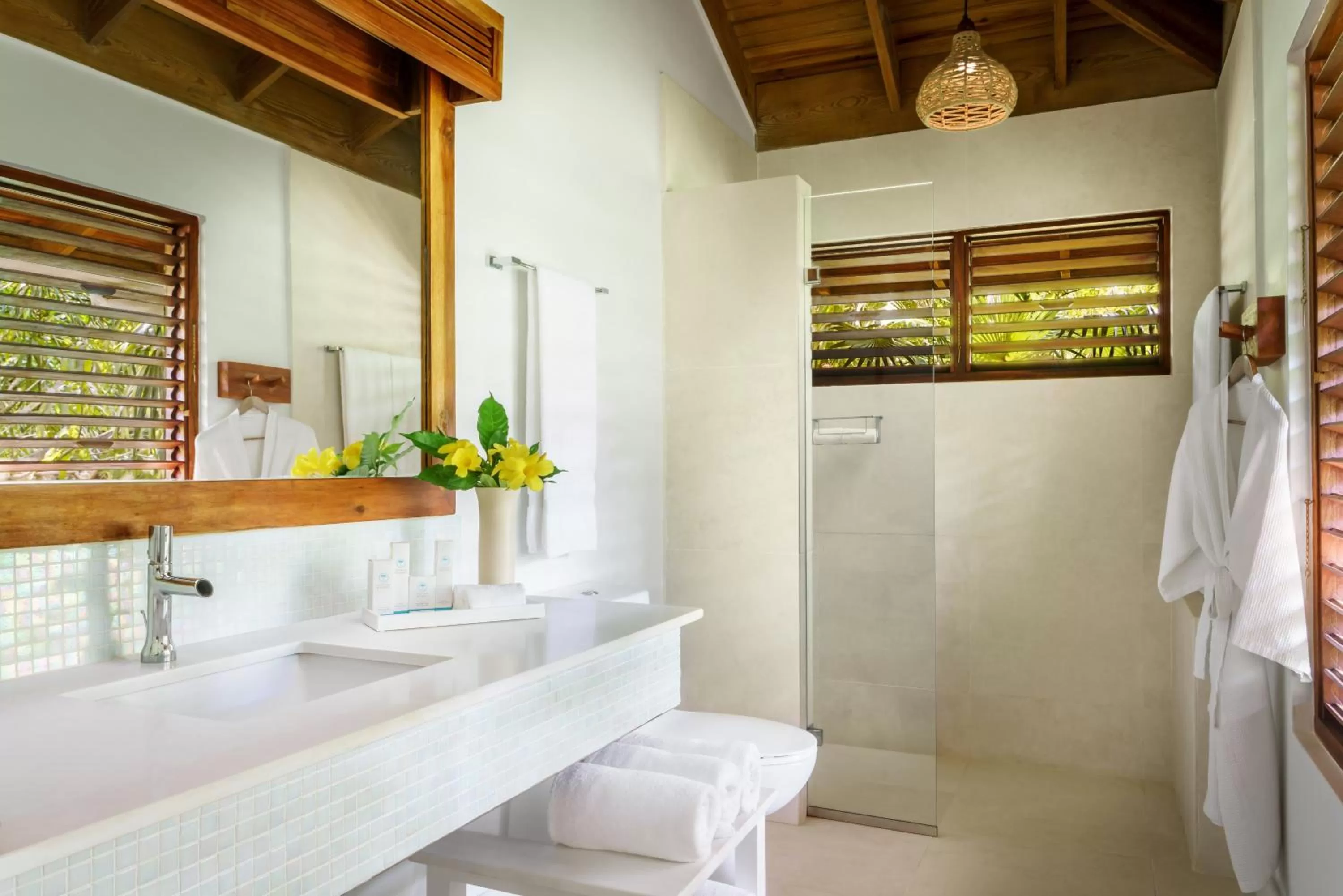 Premier Beachfront Suite  - single occupancy in Couples Swept Away