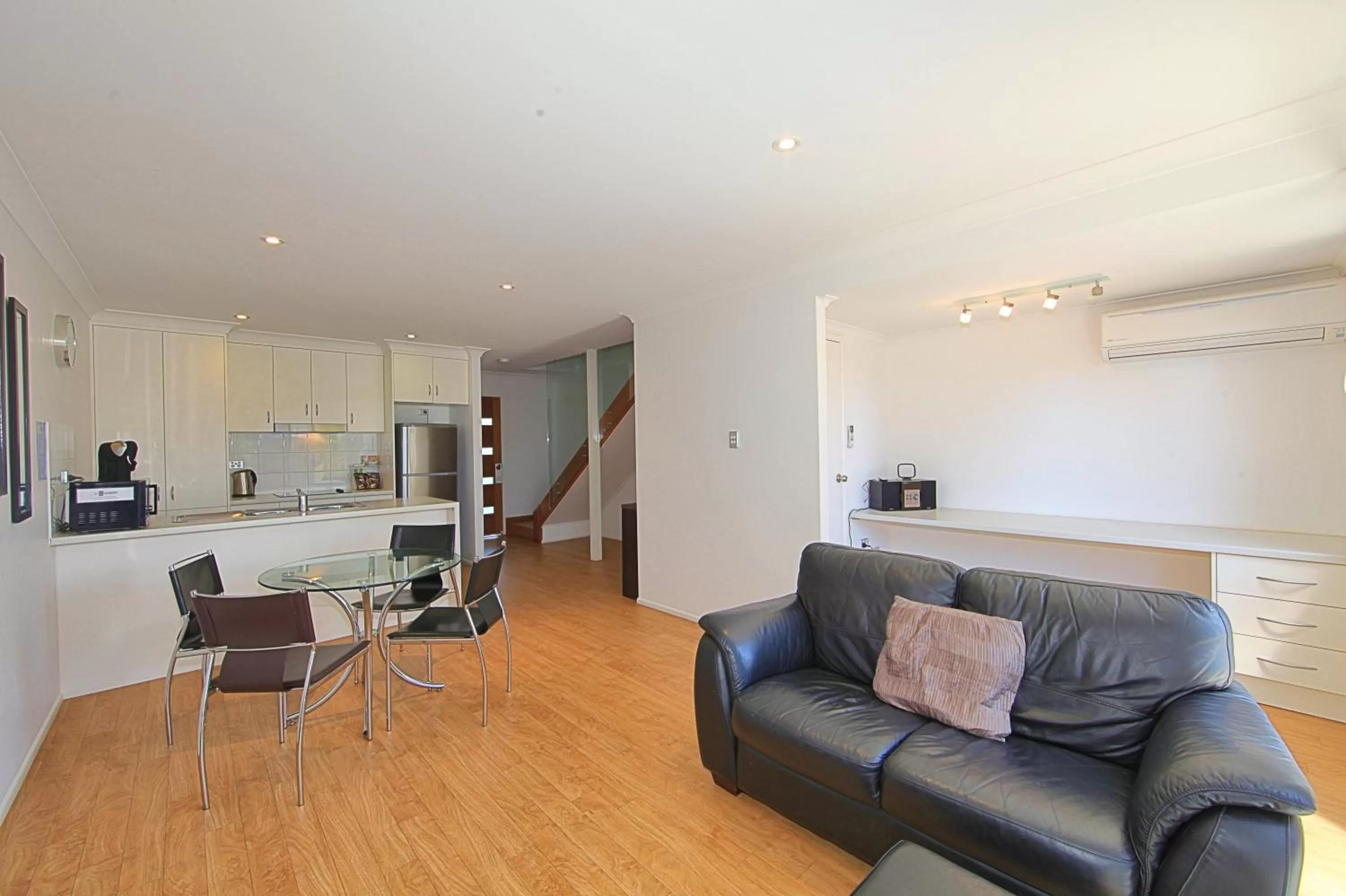 Living room in Alexandra Apartments