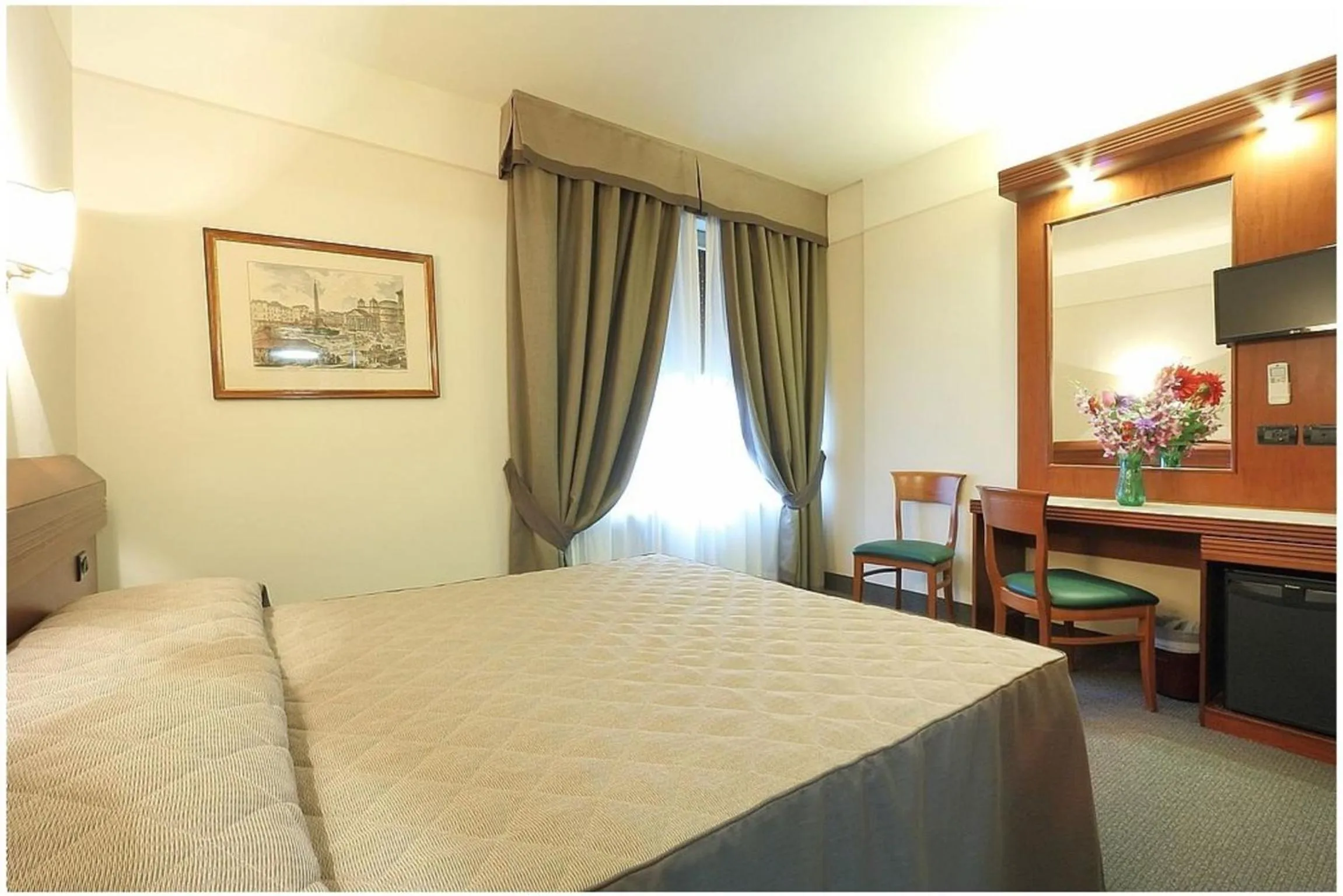 Bed in Hotel Arcadia