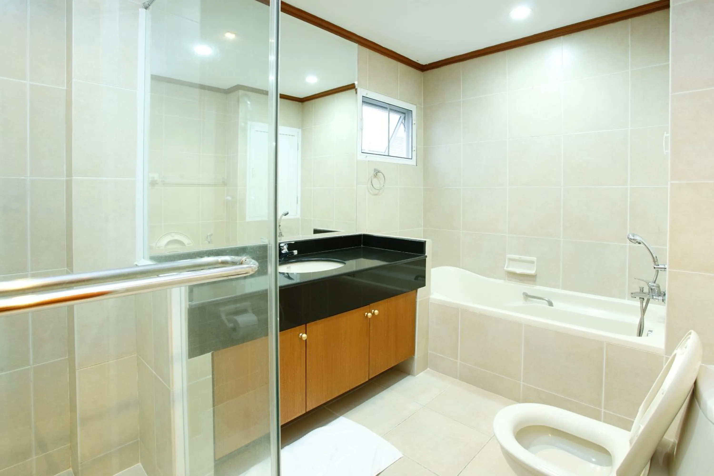 Bathroom in Chaidee Mansion