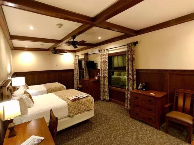 Queen Room with Two Queen Beds in The Lodge at Cloudcroft