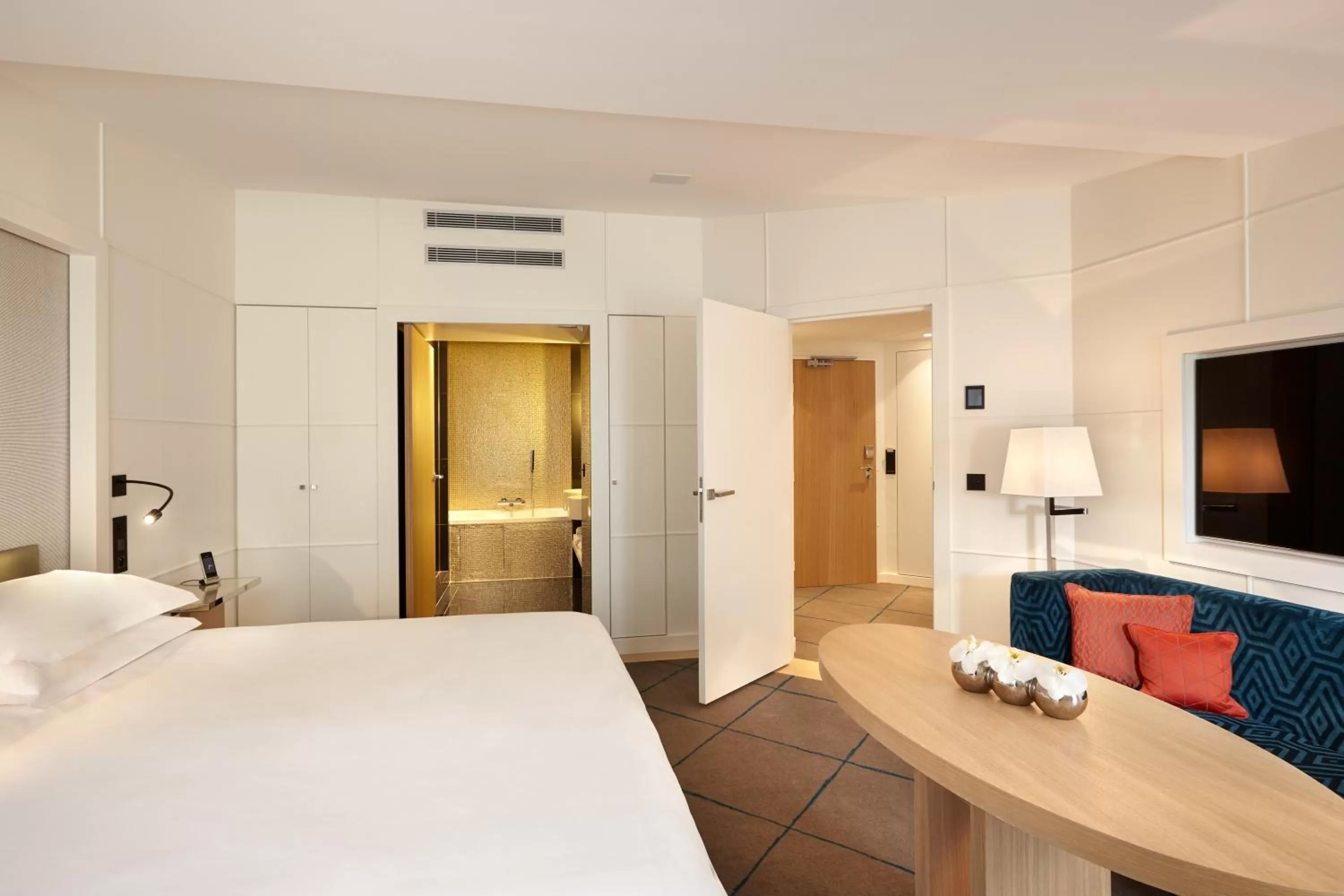 Suite in Hotel Opéra Richepanse