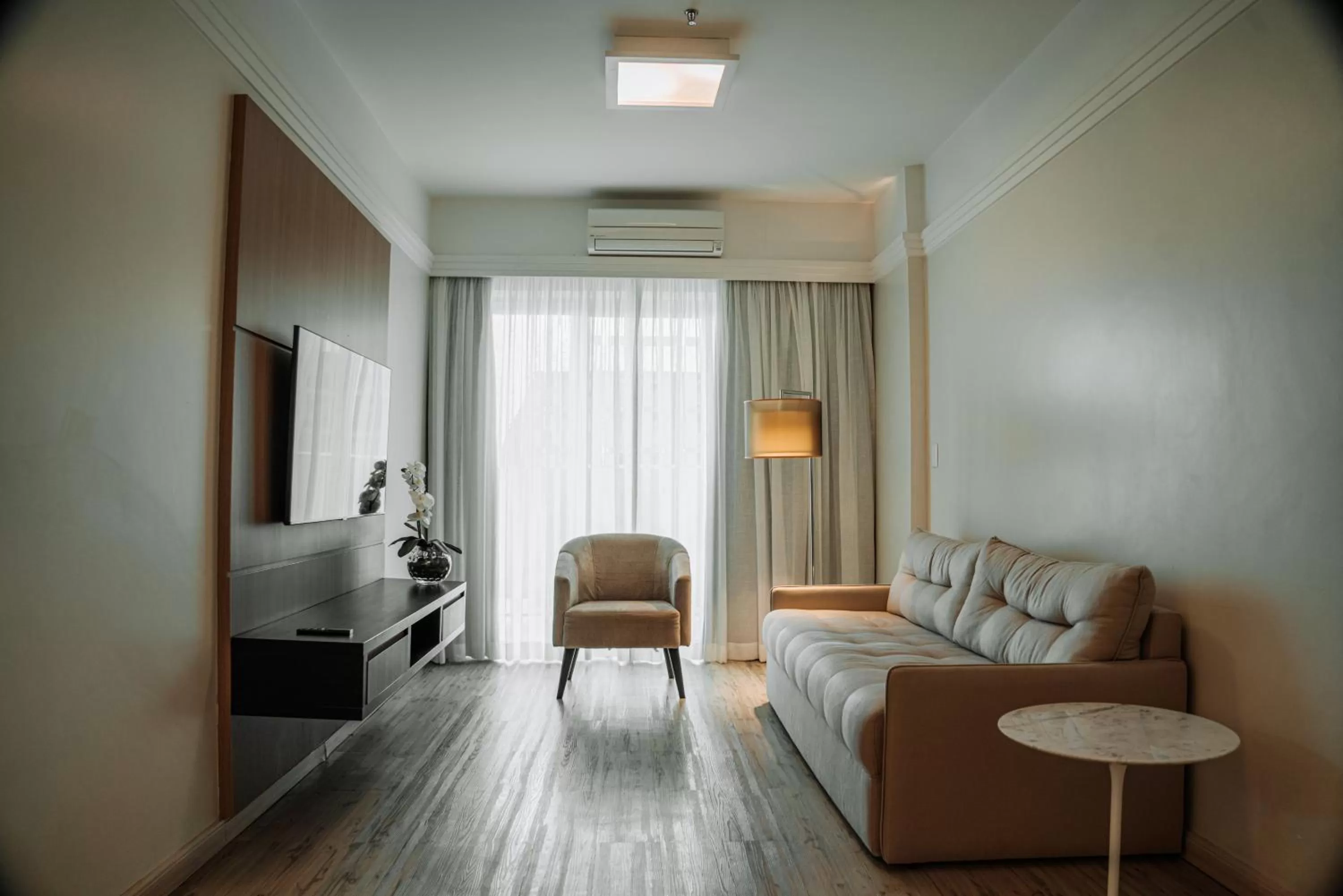 Superior Twin Room in Manhattan Plaza