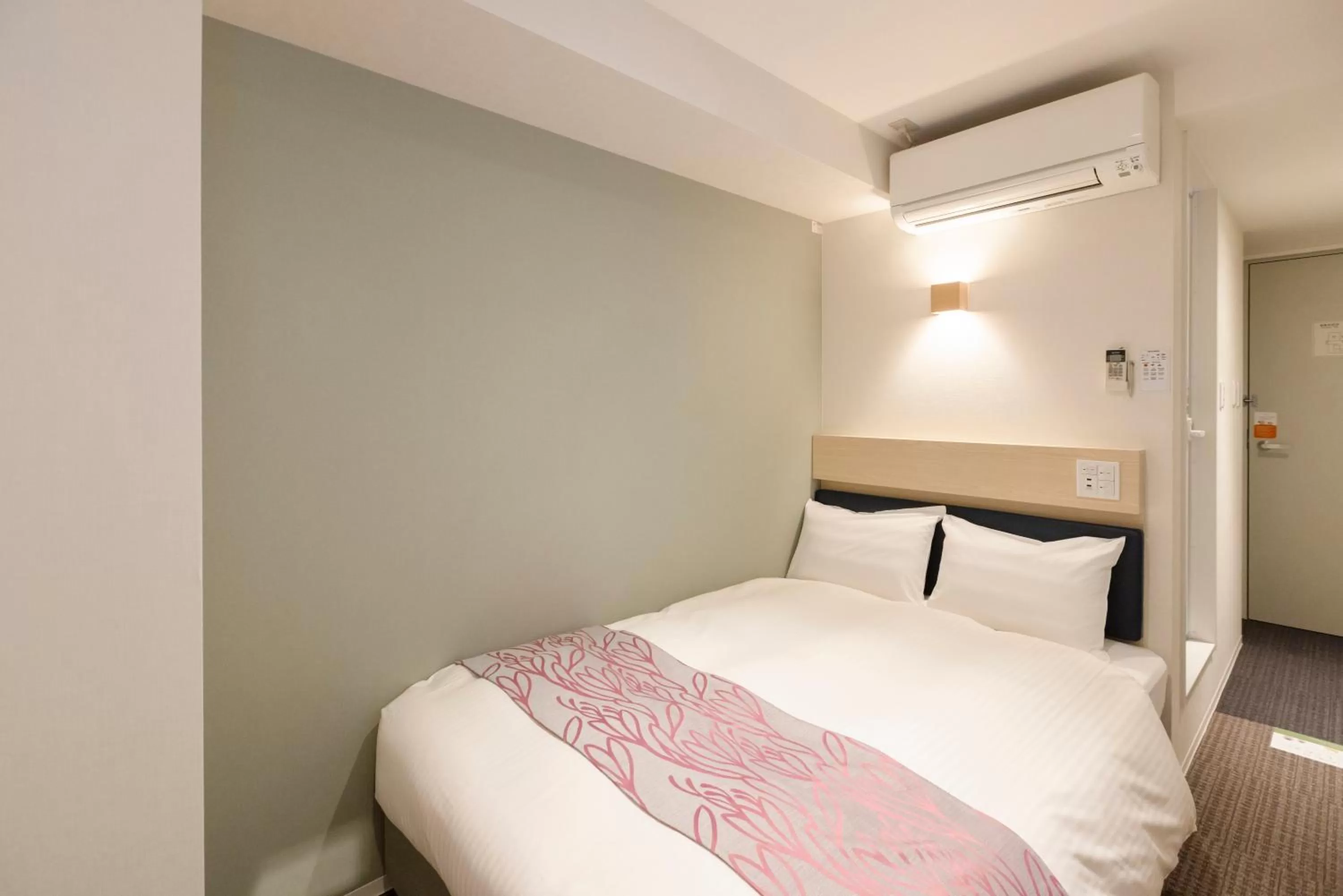 Semi Double Room - Non-Smoking  in Beppu Daiiti Hotel