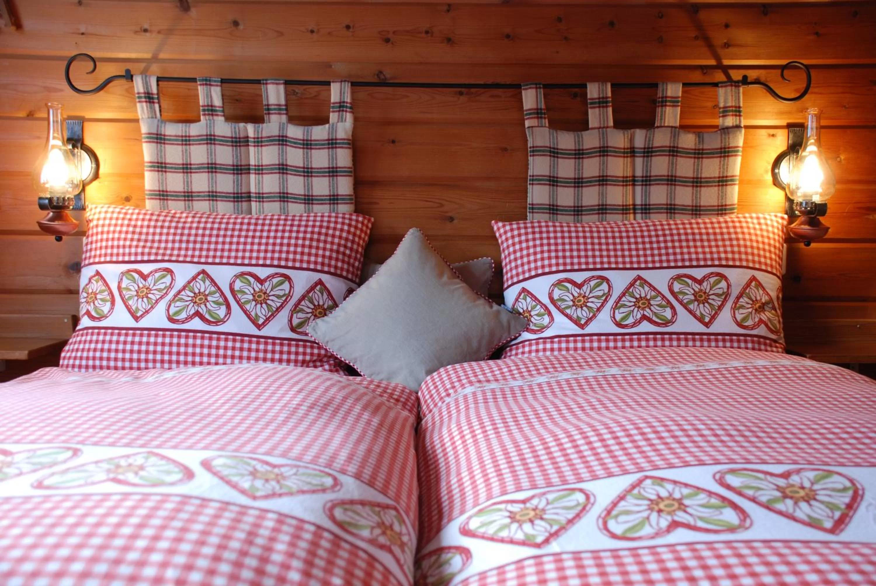 Double Room - single occupancy in Salzano Basic Rooms Interlaken