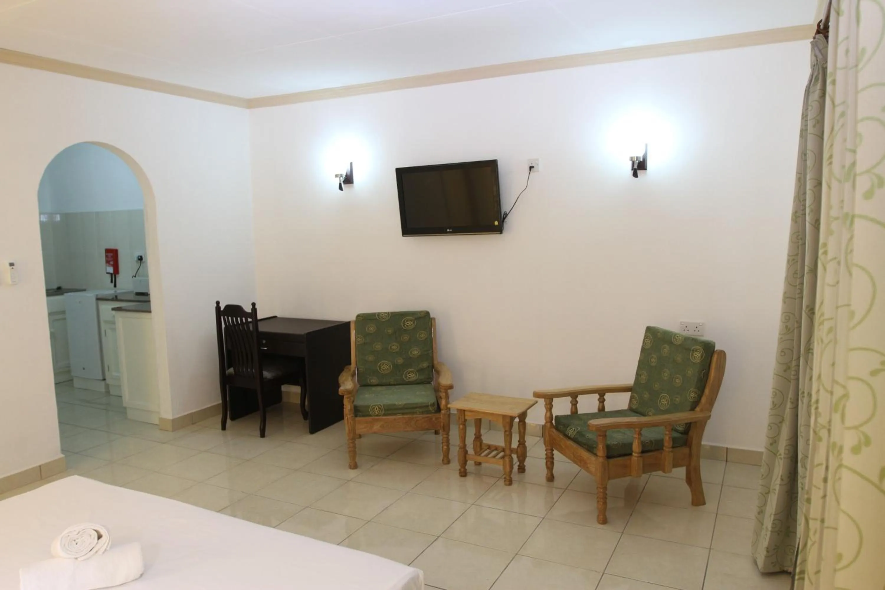 Studio with Balcony in Forest Lodge