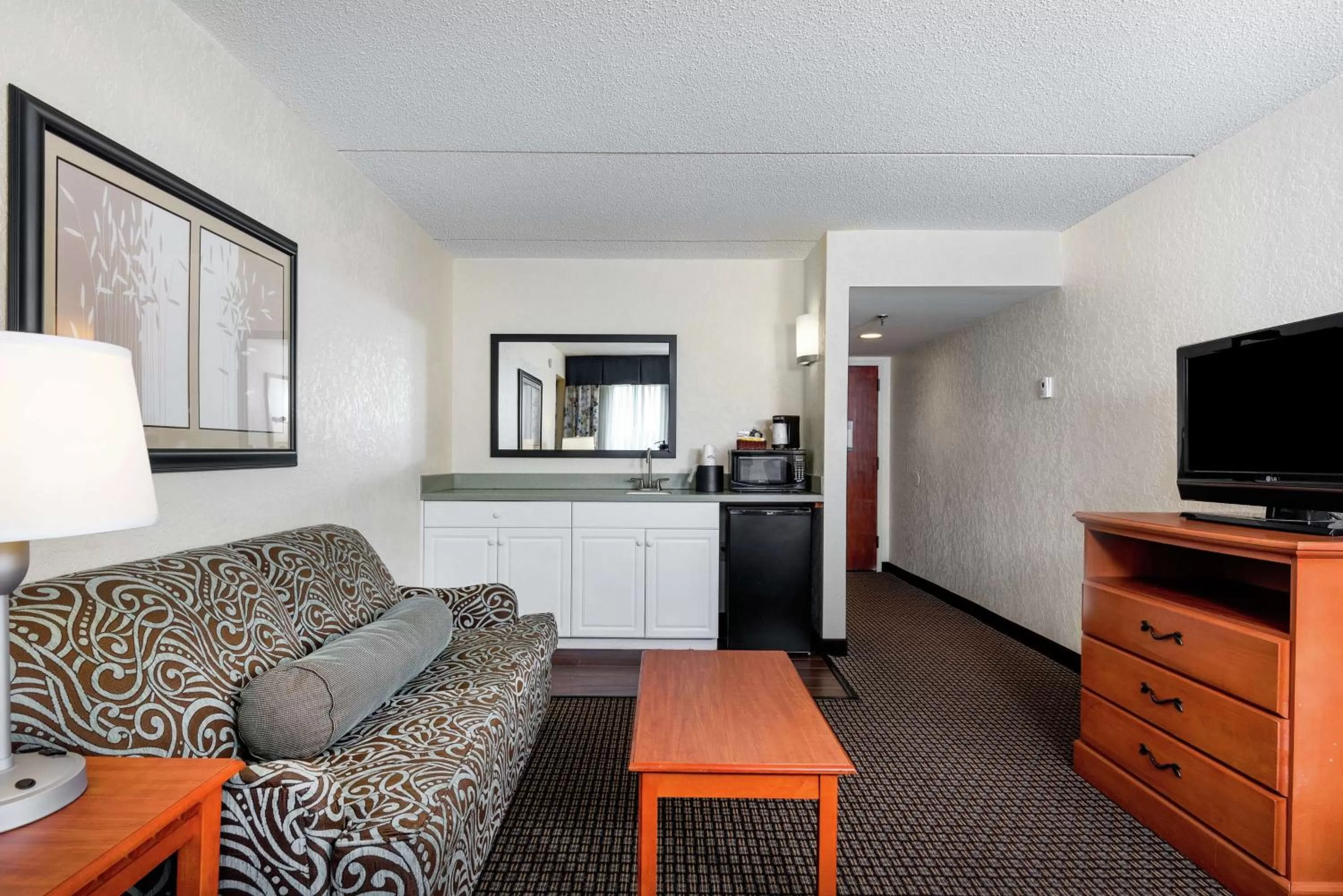 One-Bedroom King Suite with Sofa Bed - Non-Smoking in Hampton Inn Morehead City