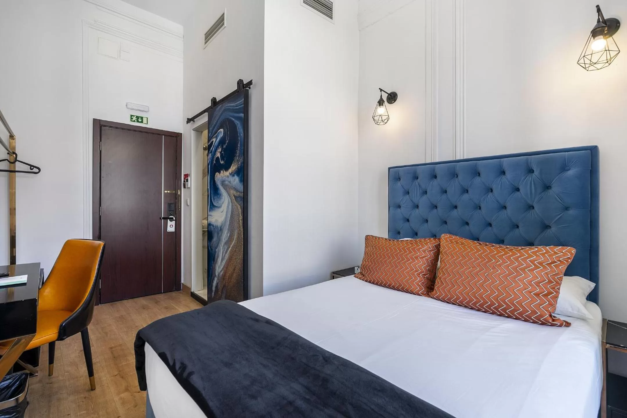Double Room with City View in Lisbon 5 Hotel