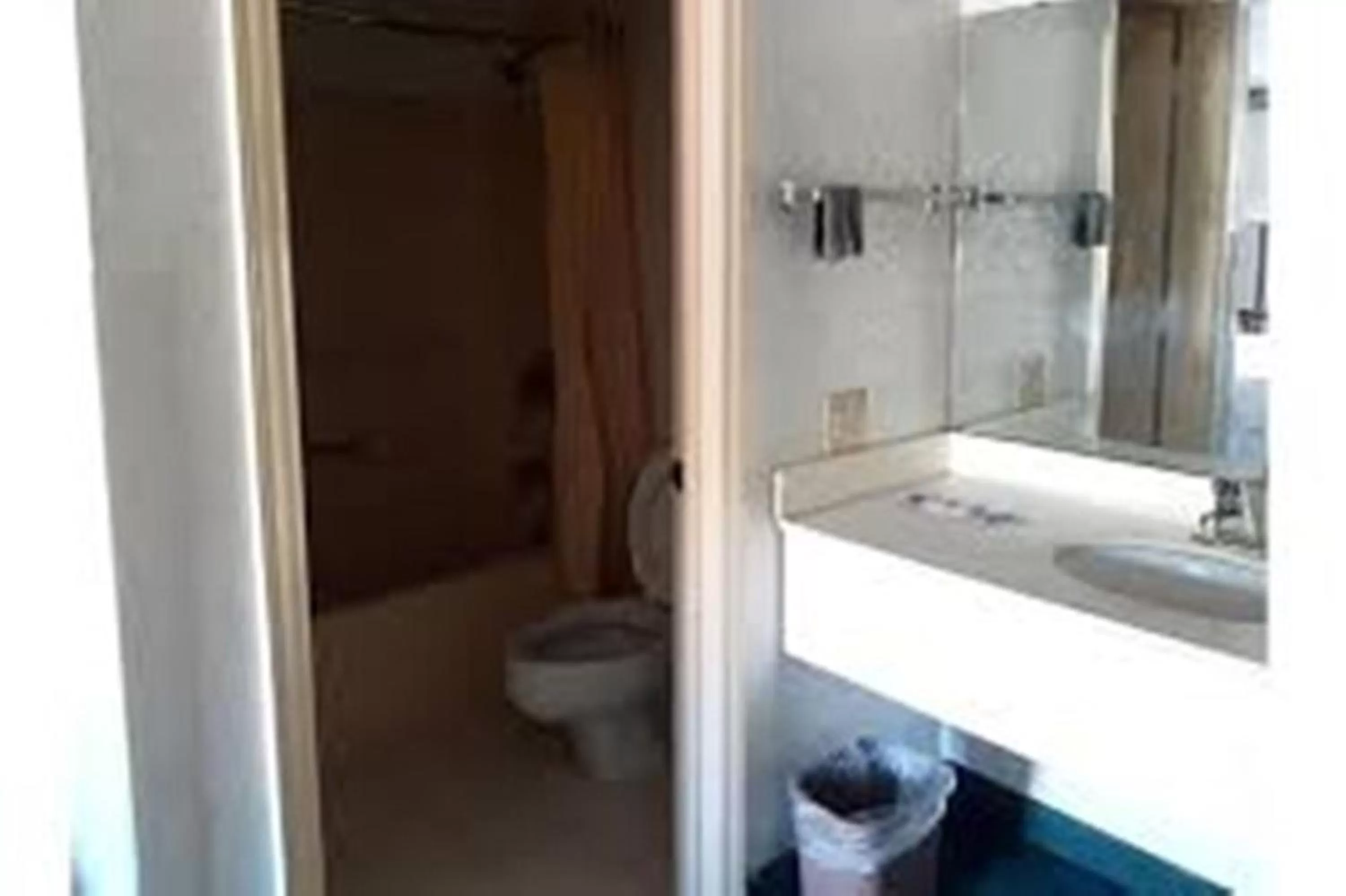 King Room - Disability Access/Non-Smoking in Baymont by Wyndham Walterboro