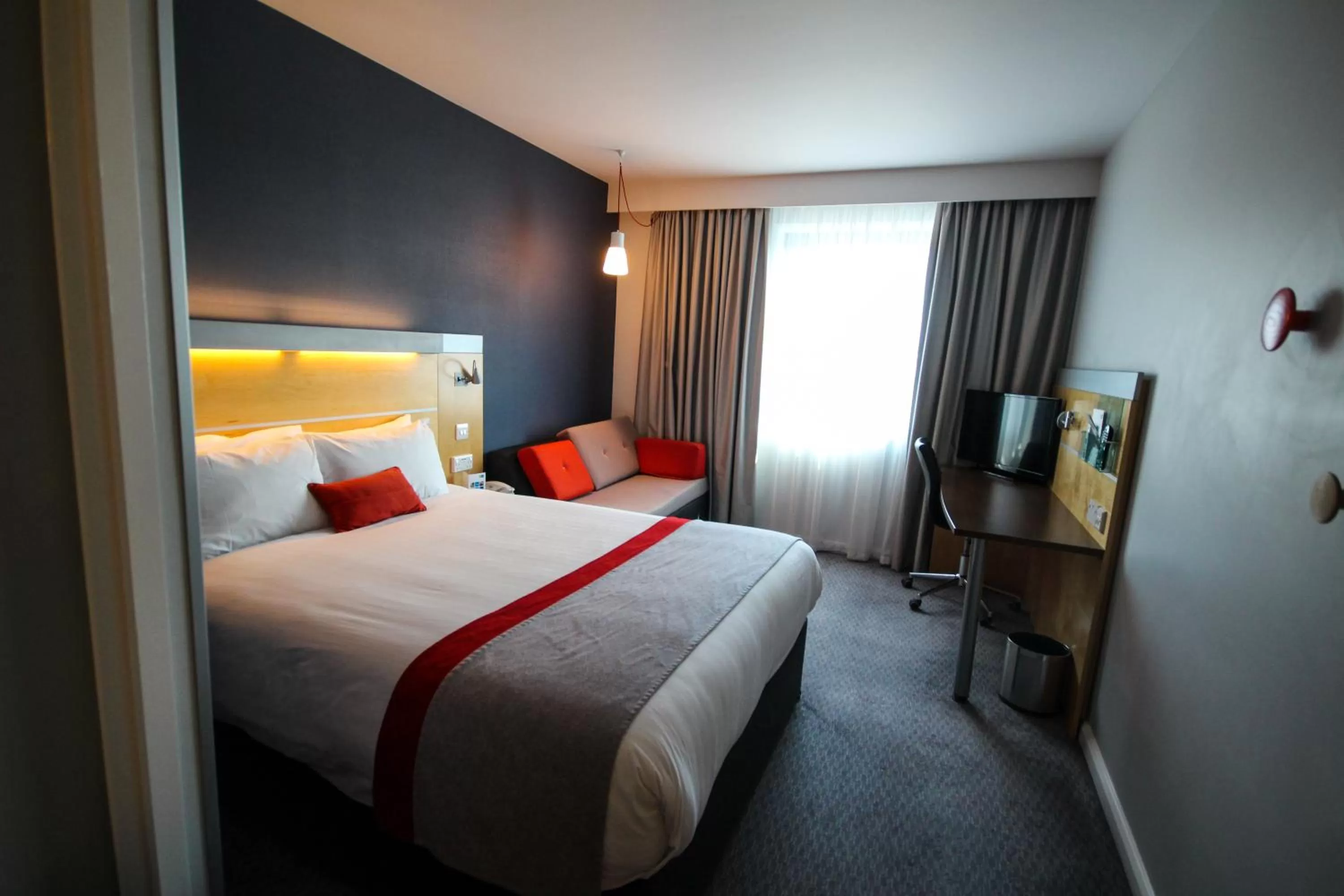 Standard Room with Free Hot Breakfast in Holiday Inn Express Doncaster by IHG