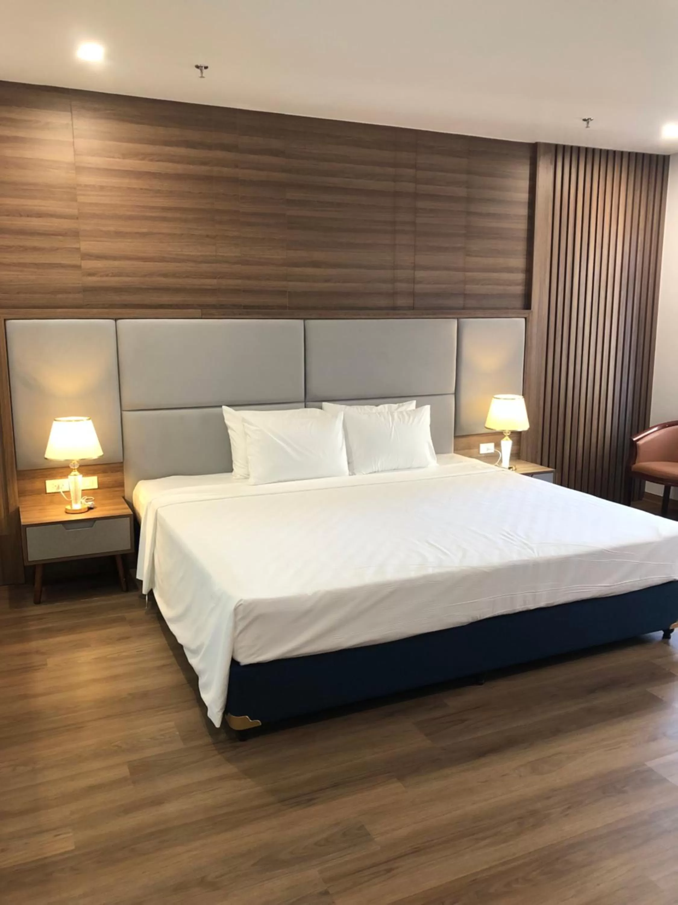 Central Halong Hotel