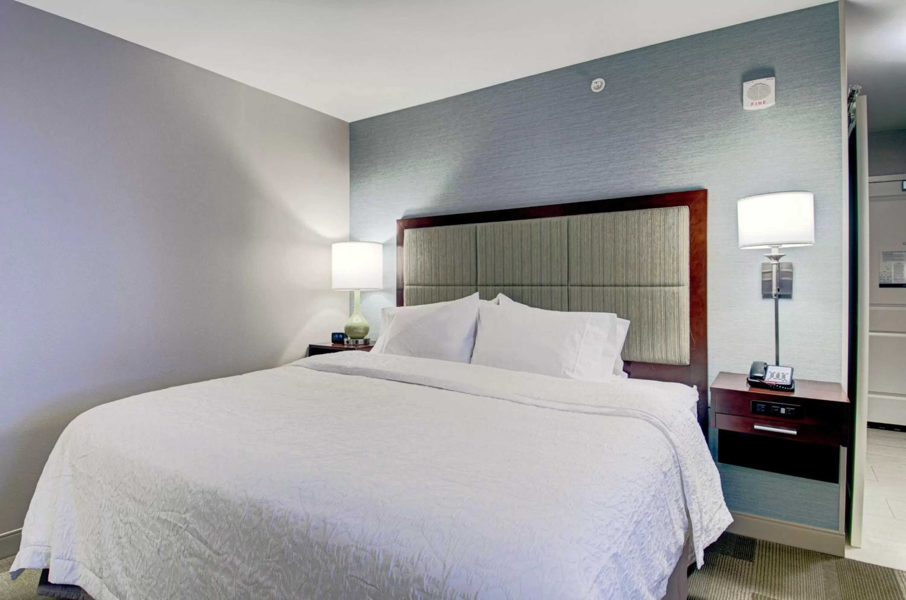 Executive King Room - Non-Smoking in Hampton Inn Boston - Westborough