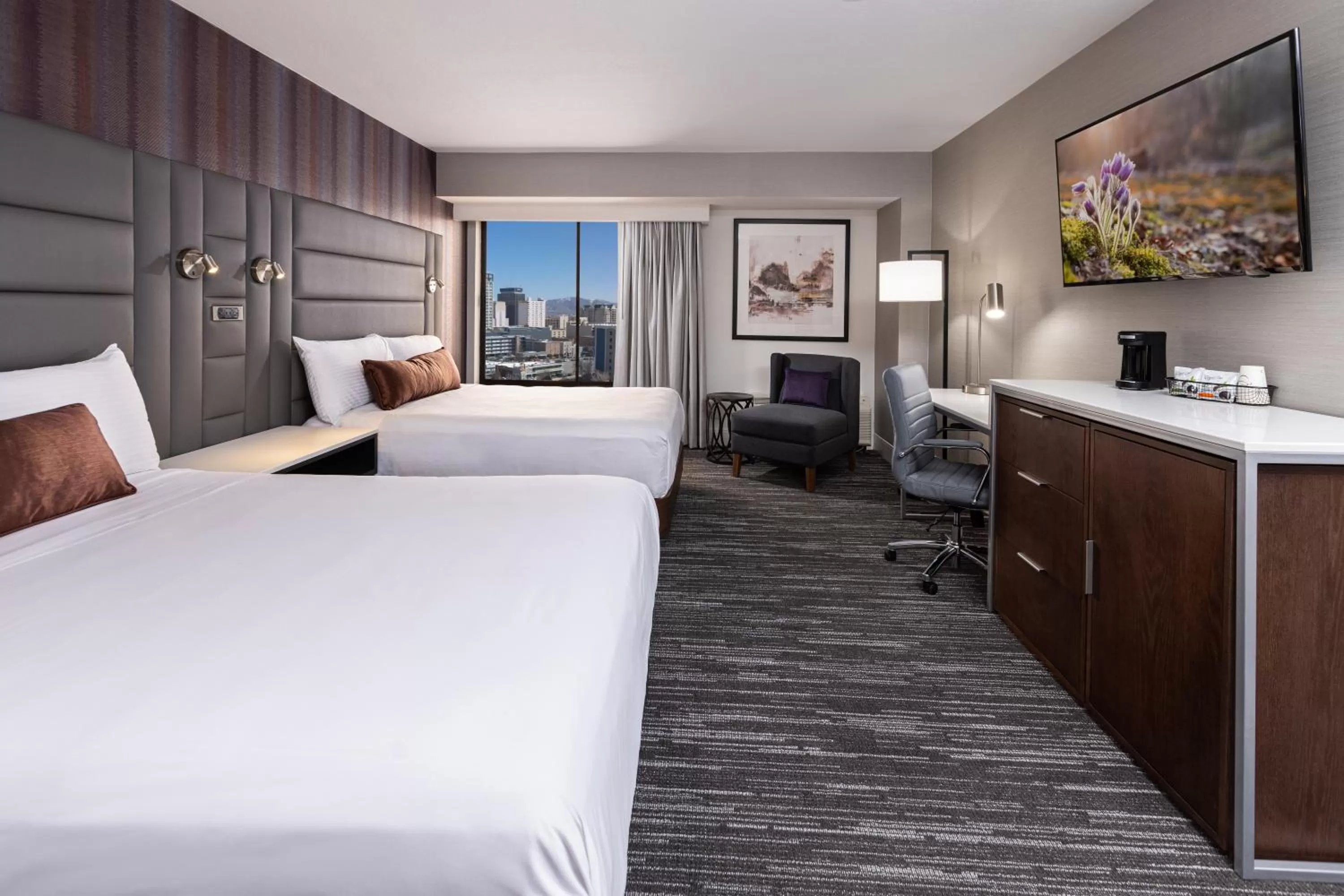 Queen Room in J Resort