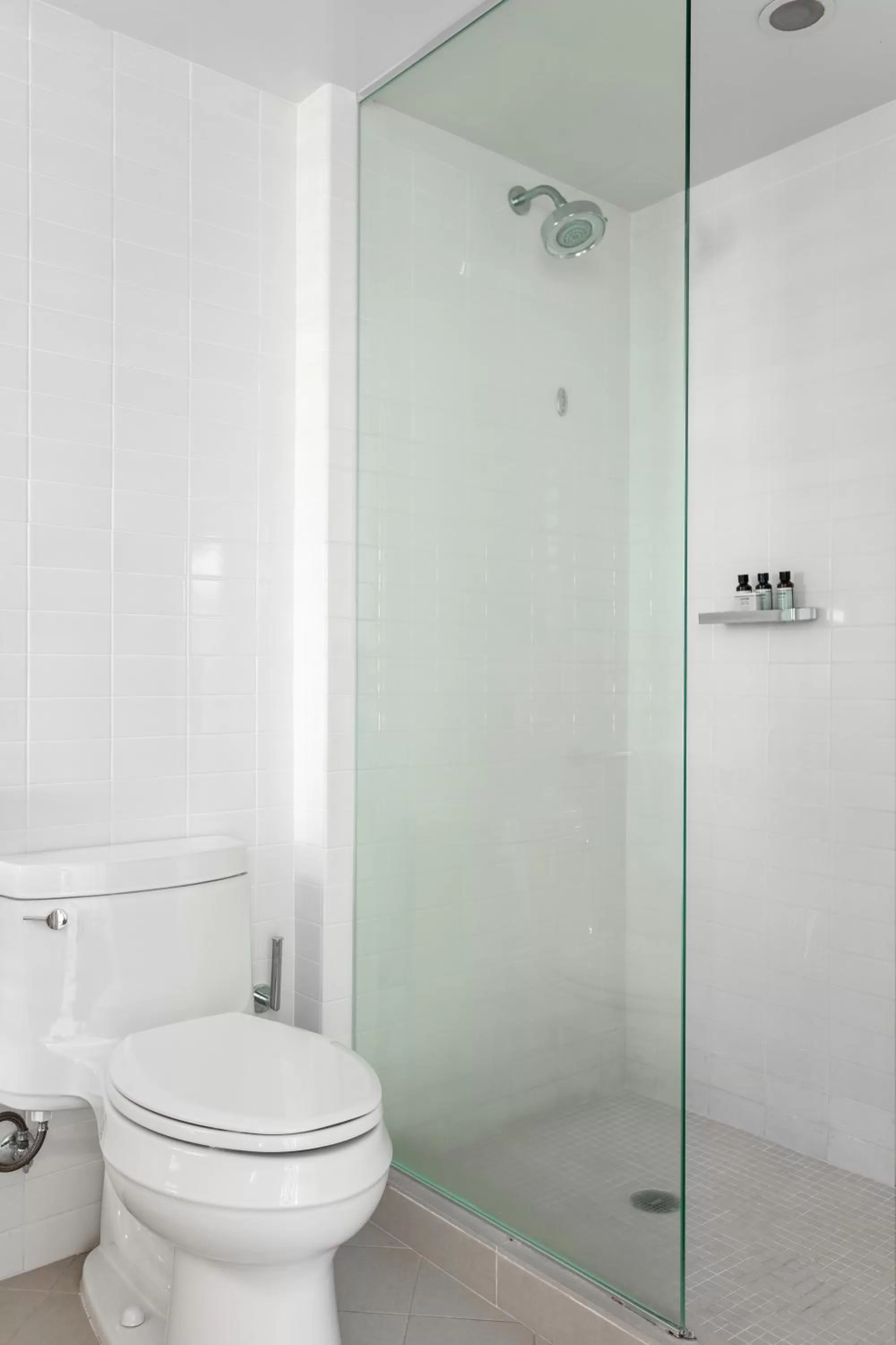 Partial Ocean View Two Double Beds in Hilton Vacation Club The Modern Honolulu