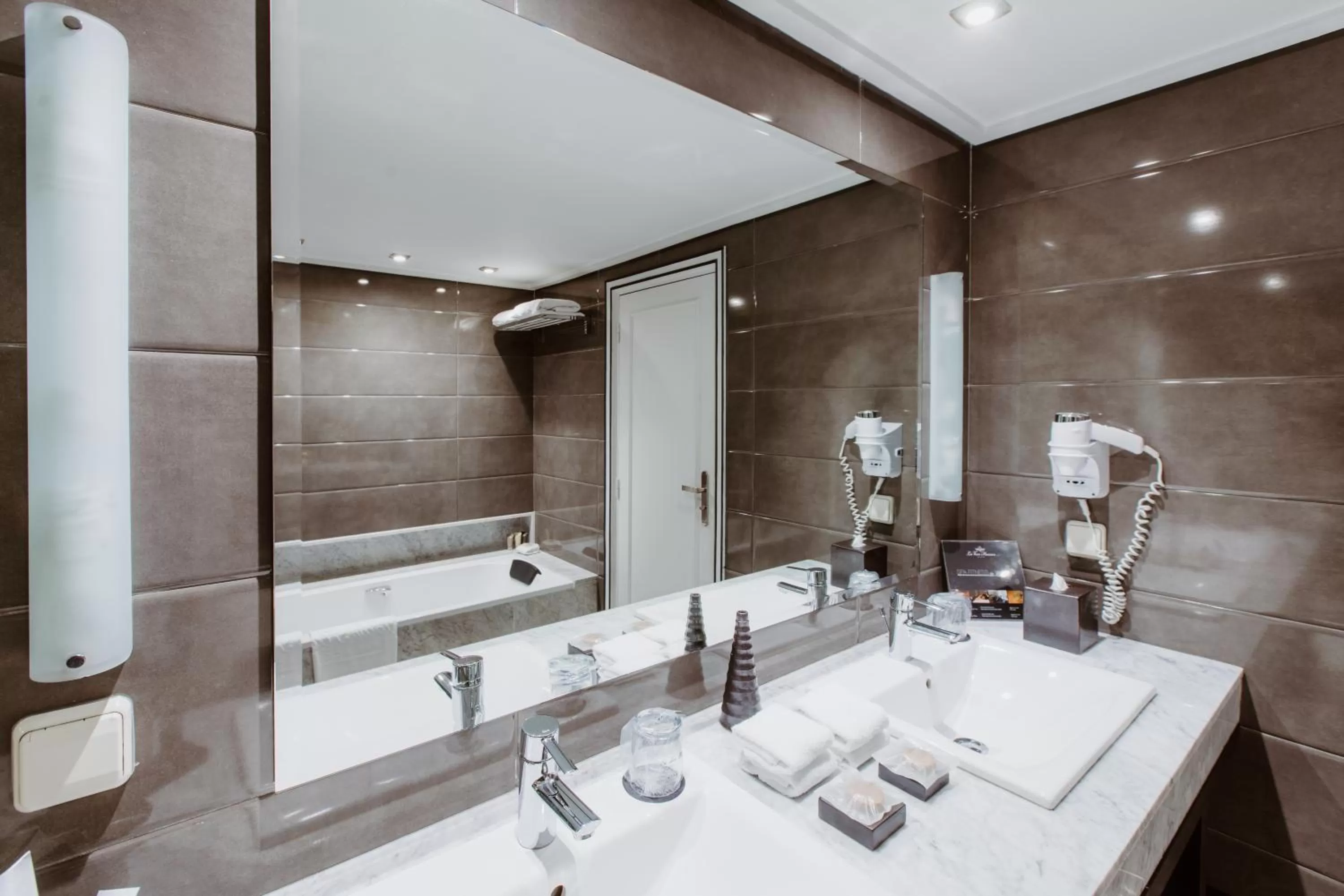 Prestige Suite - single occupancy in La Tour Hassan Palace