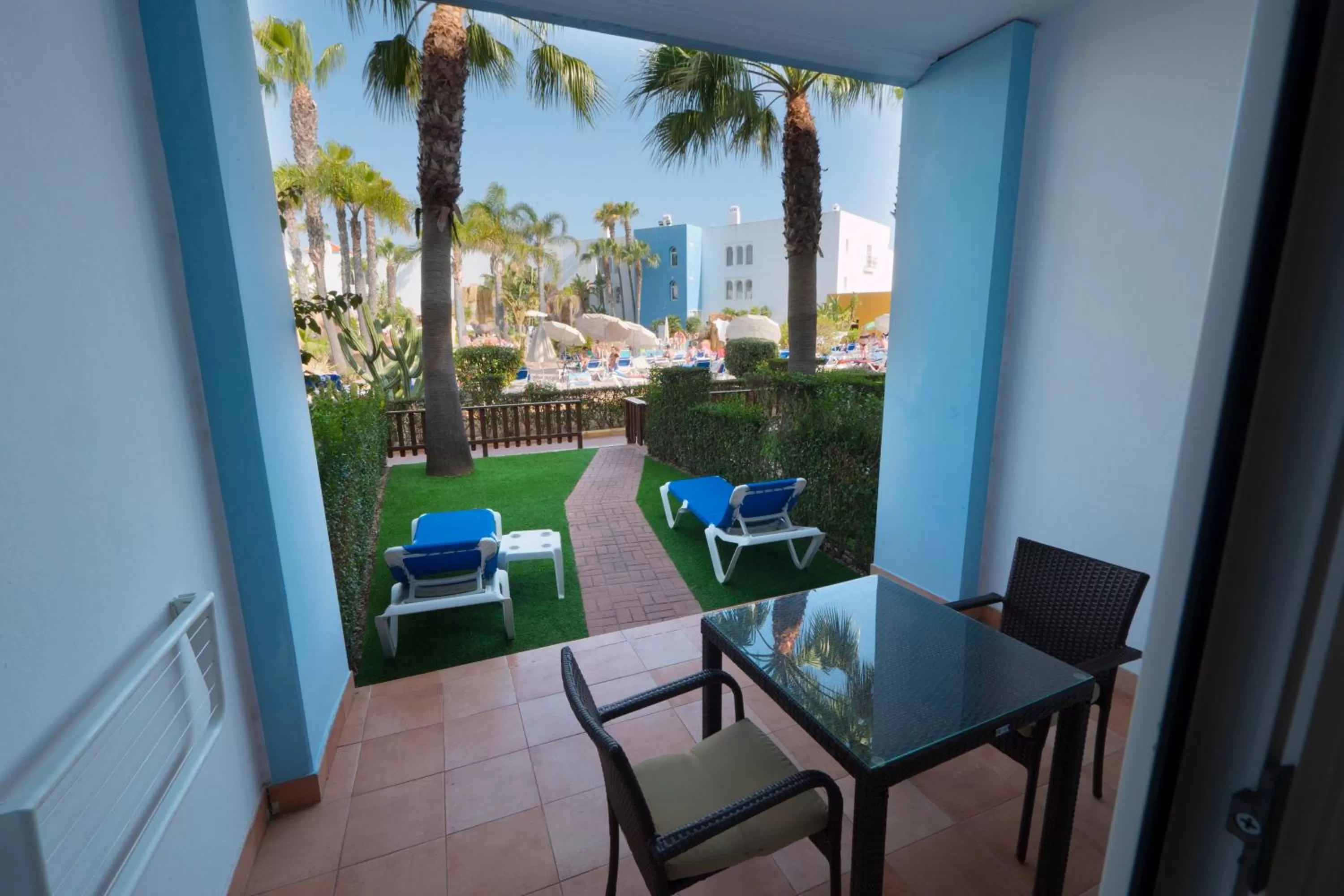 Superior Twin Room with Garden View in Playaballena