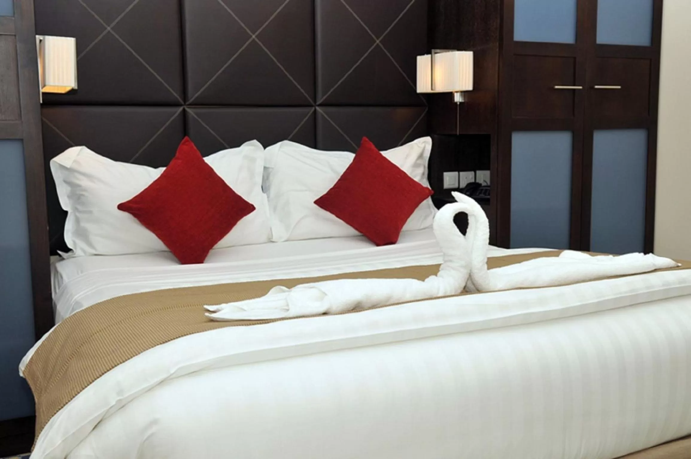 Deluxe One-Bedroom Suite in The Eclipse Boutique Suites