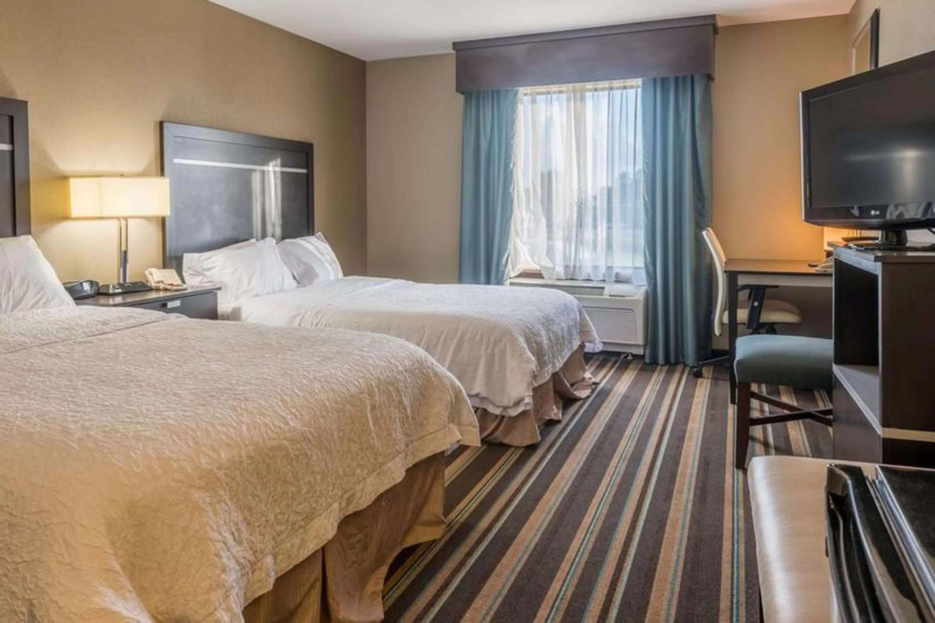 Queen Room with Two Queen Beds - Hearing Access/Non-Smoking in Hampton Inn New Albany