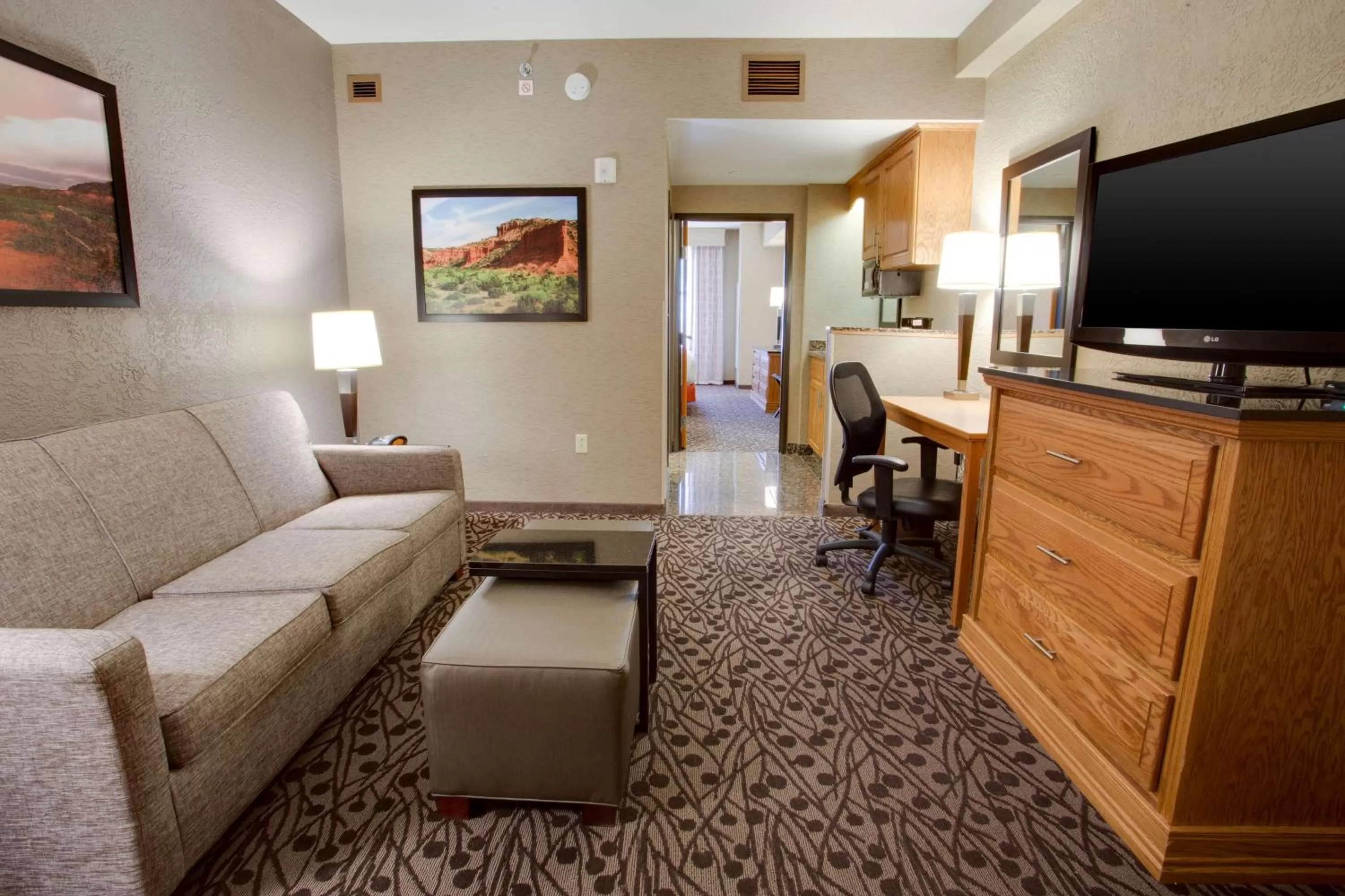 Superior King Suite in Drury Inn & Suites Amarillo