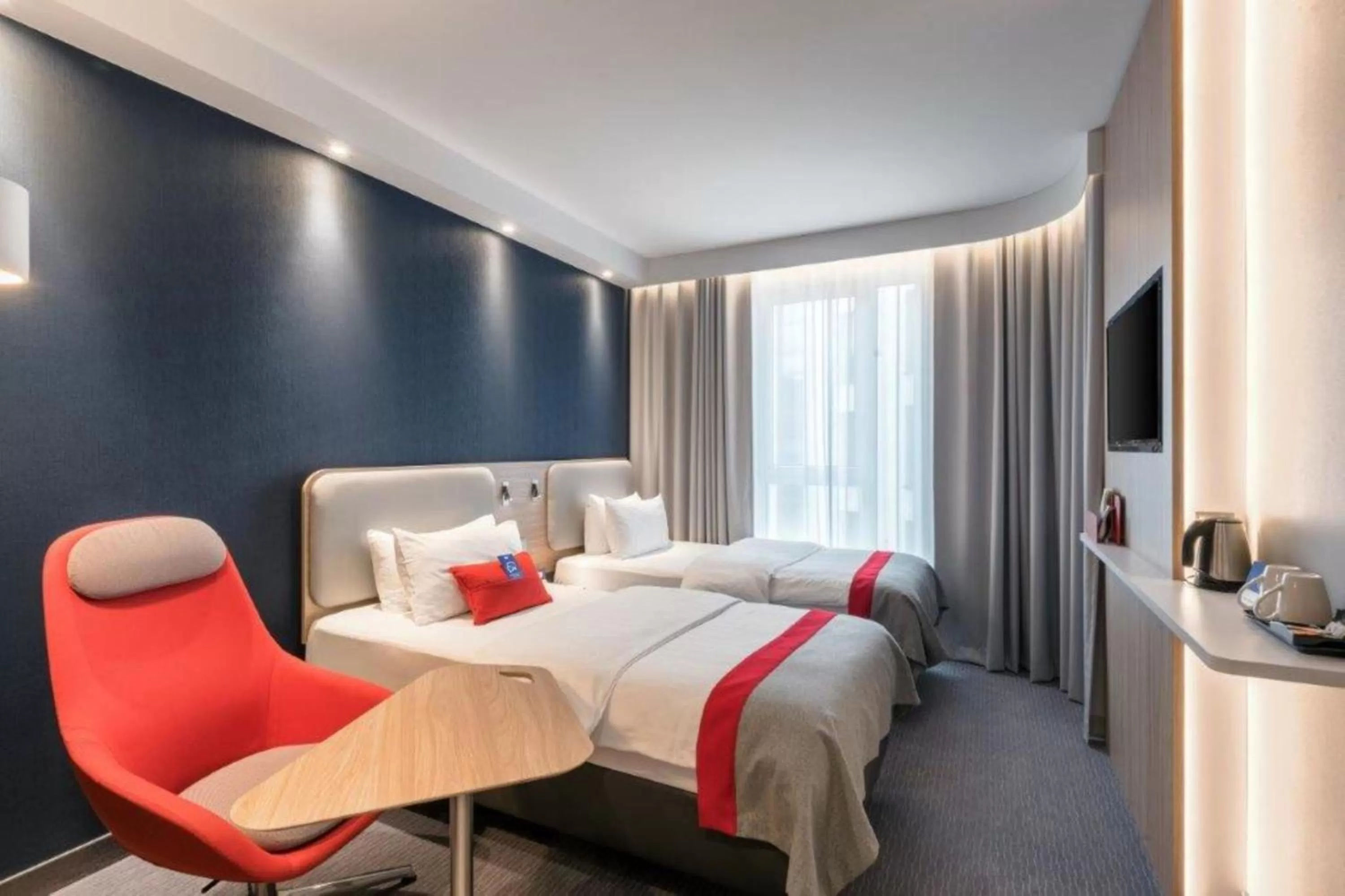 Standard Twin Room - Low Floor in Holiday Inn Express - Sindelfingen by IHG