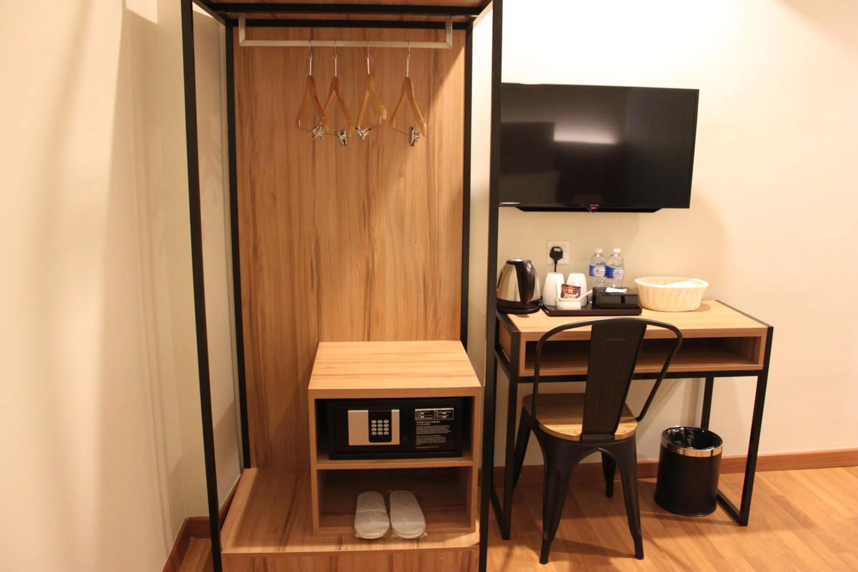 Deluxe Family Triple in BIG M Hotel