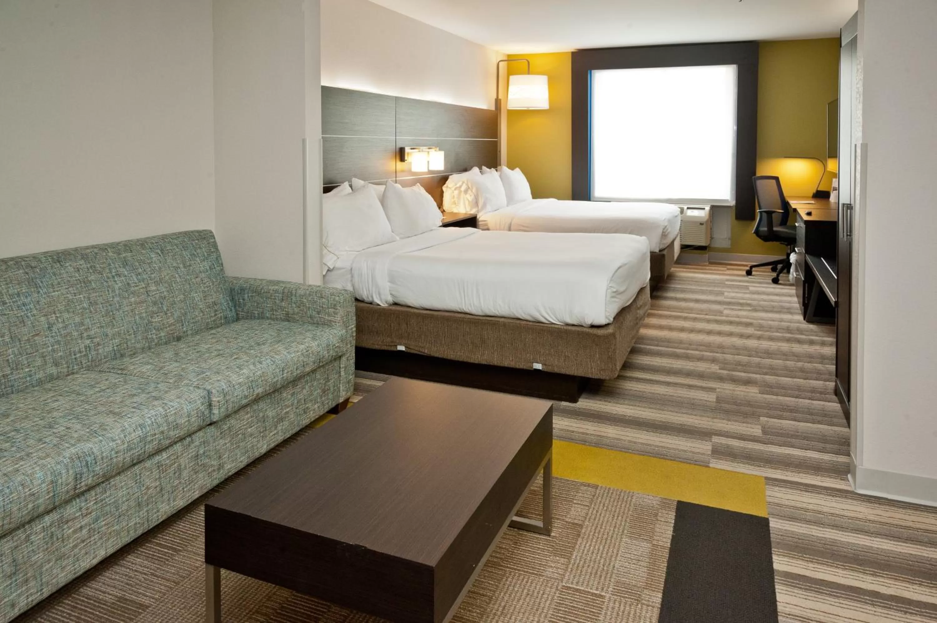 King Suite - Disability Access in Holiday Inn Express Hotel & Suites Scott-Lafayette West by IHG