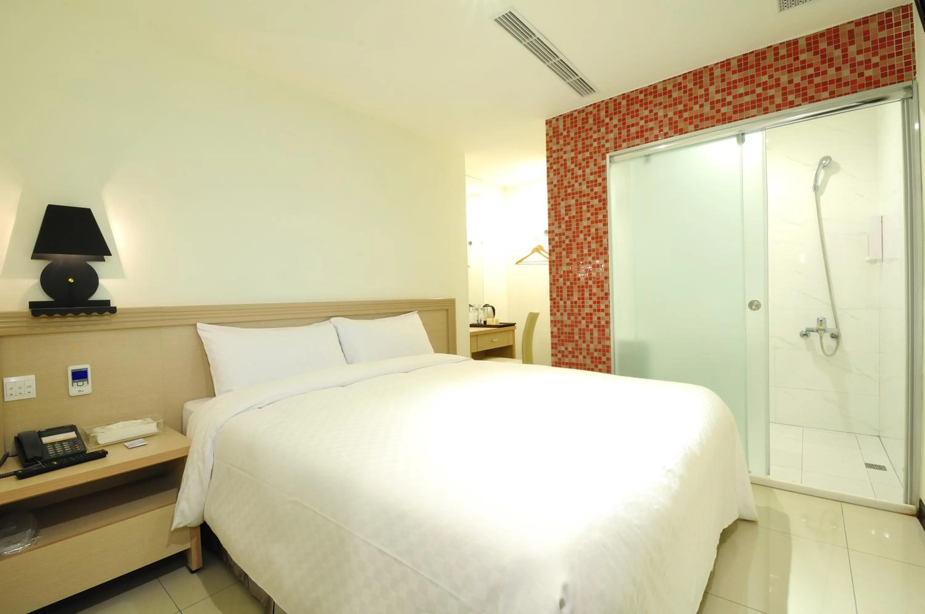 Standard Double Room without Window in 安可旅店 Bravo Hotel