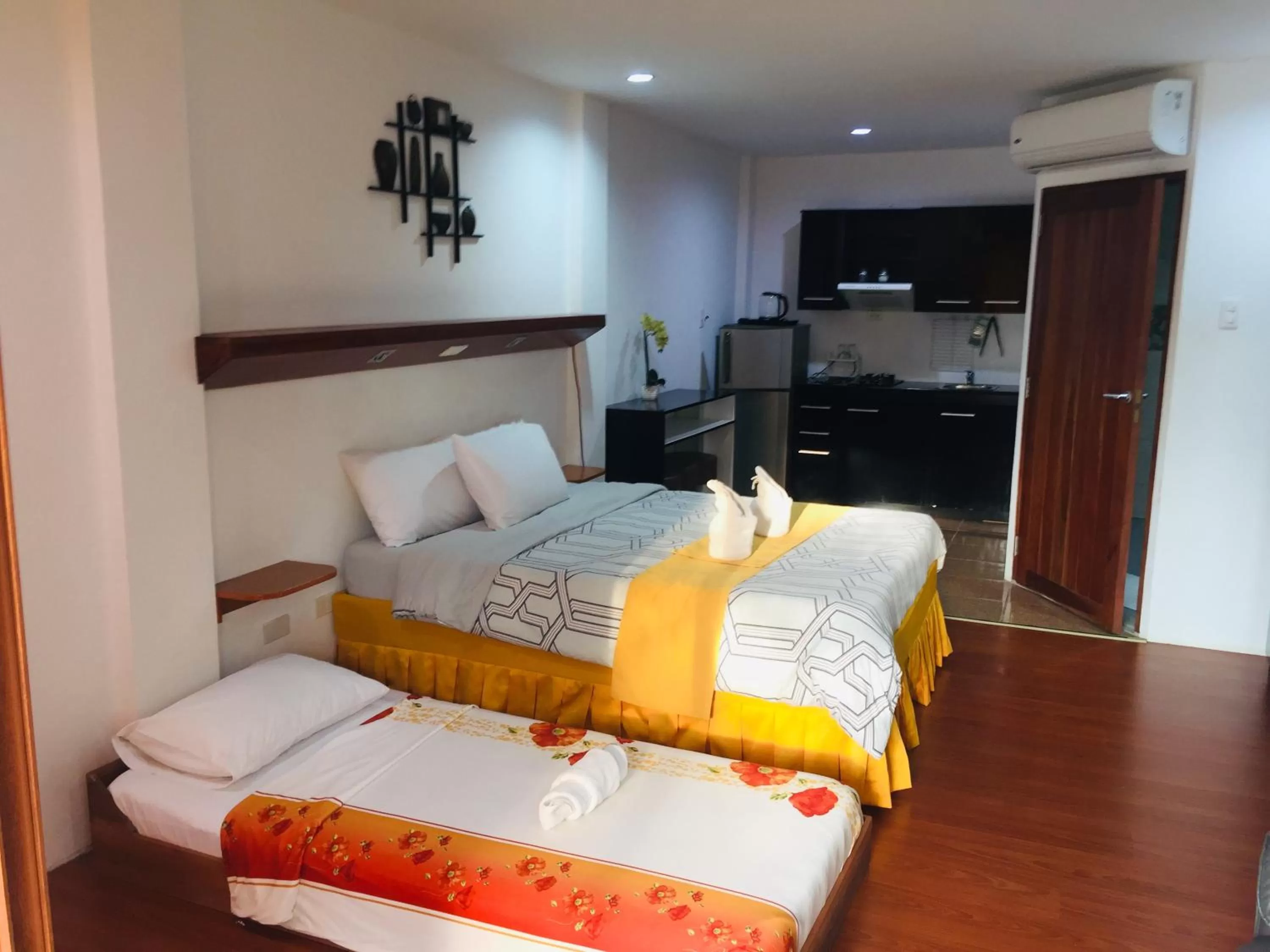 Deluxe Triple Room in Harmony Hotel